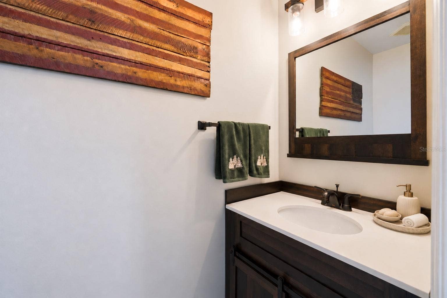 3210 SARATOGA DRIVE, Tavares, FL 32778 Upstairs half bath