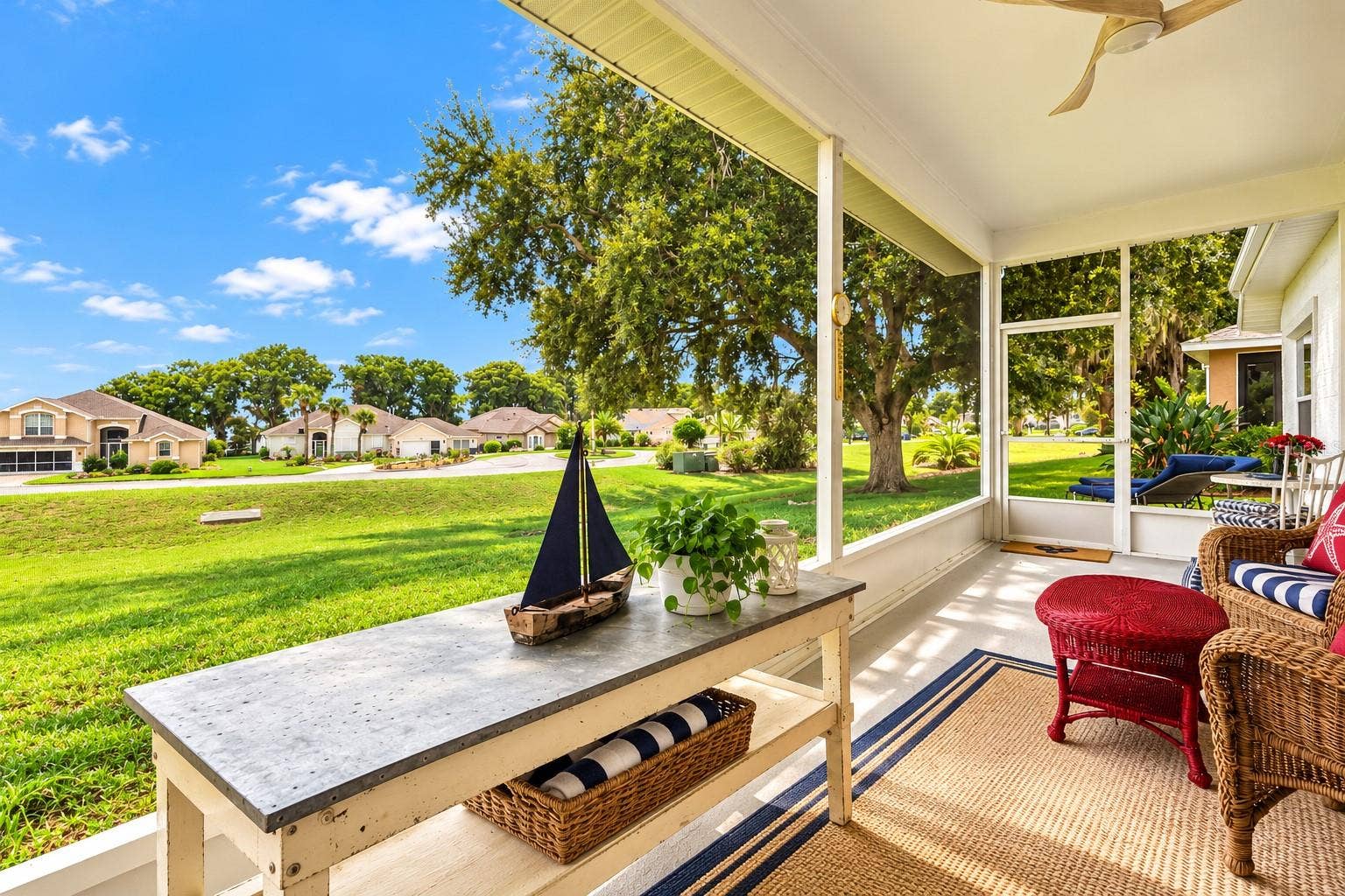 3300 SARATOGA DRIVE, Tavares, FL 32778 3300 SARATOGA DRIVE, Tavares, FL 32778