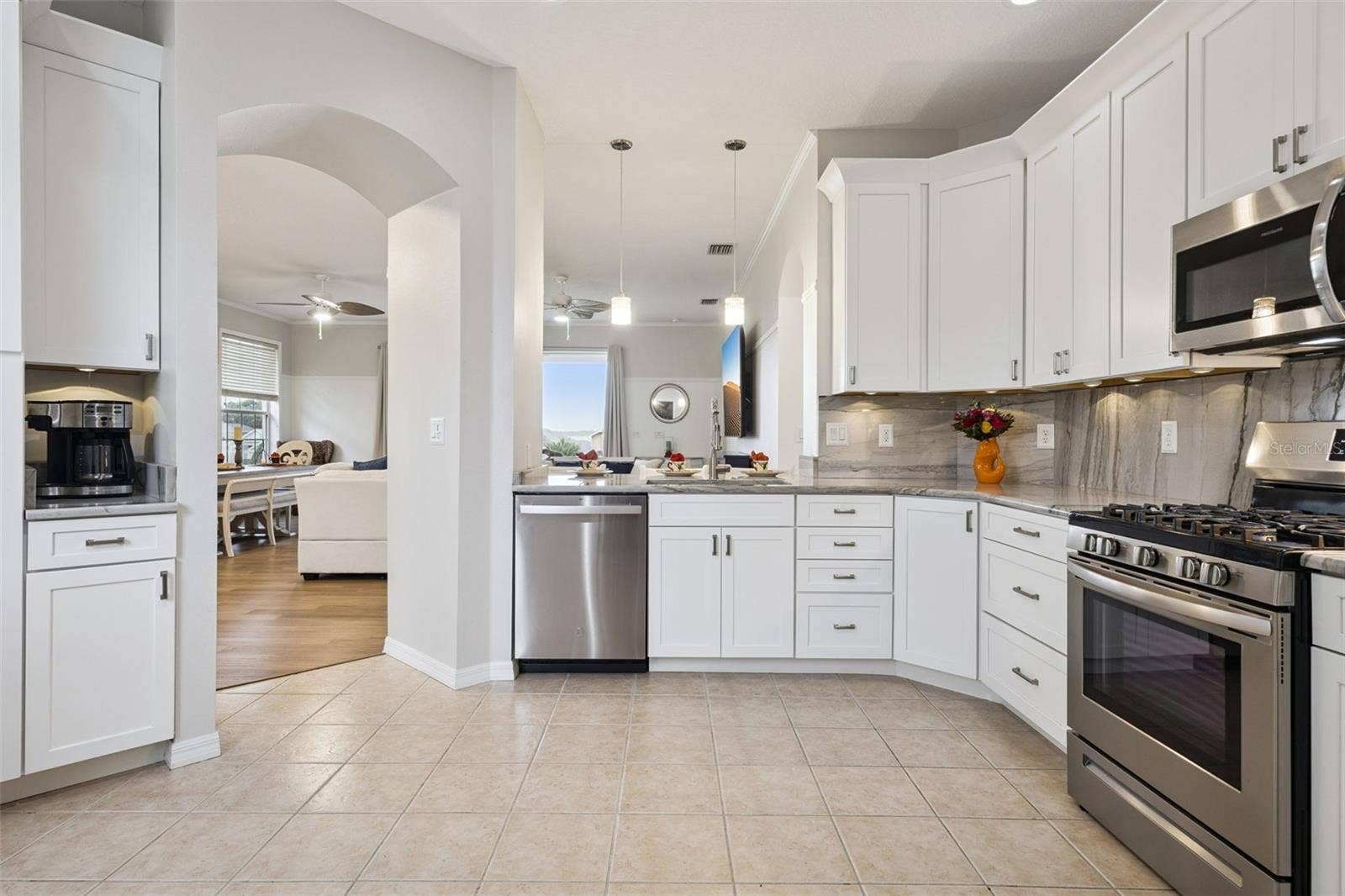 3300 SARATOGA DRIVE, Tavares, FL 32778 3300 SARATOGA DRIVE, Tavares, FL 32778