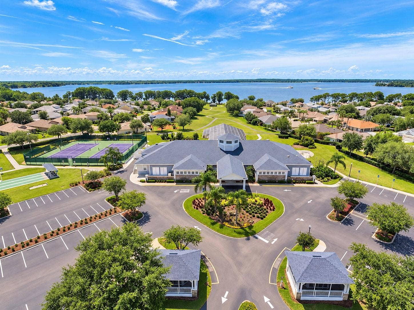3300 SARATOGA DRIVE, Tavares, FL 32778 3300 SARATOGA DRIVE, Tavares, FL 32778