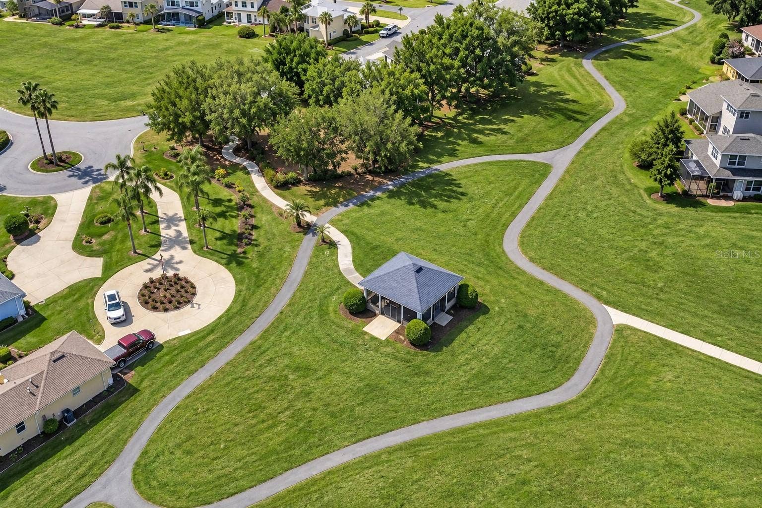 3300 SARATOGA DRIVE, Tavares, FL 32778 3300 SARATOGA DRIVE, Tavares, FL 32778