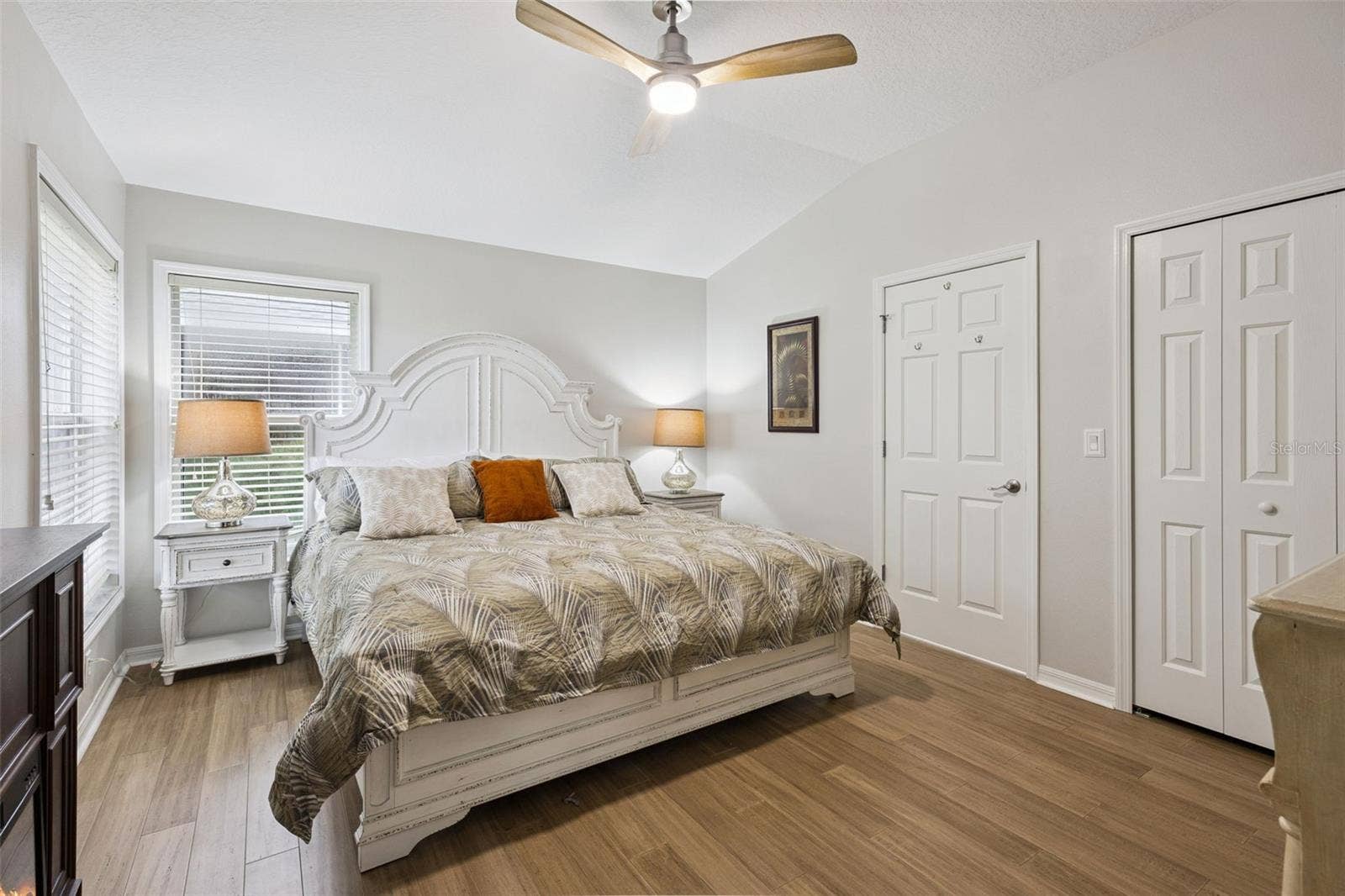 3300 SARATOGA DRIVE, Tavares, FL 32778 3300 SARATOGA DRIVE, Tavares, FL 32778