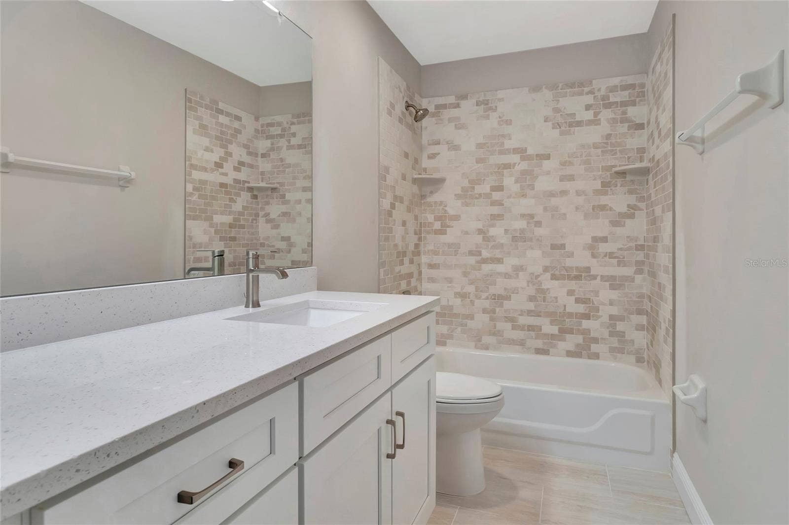 10504 JARDIM DE LARGO STREET, Clermont, FL 34711