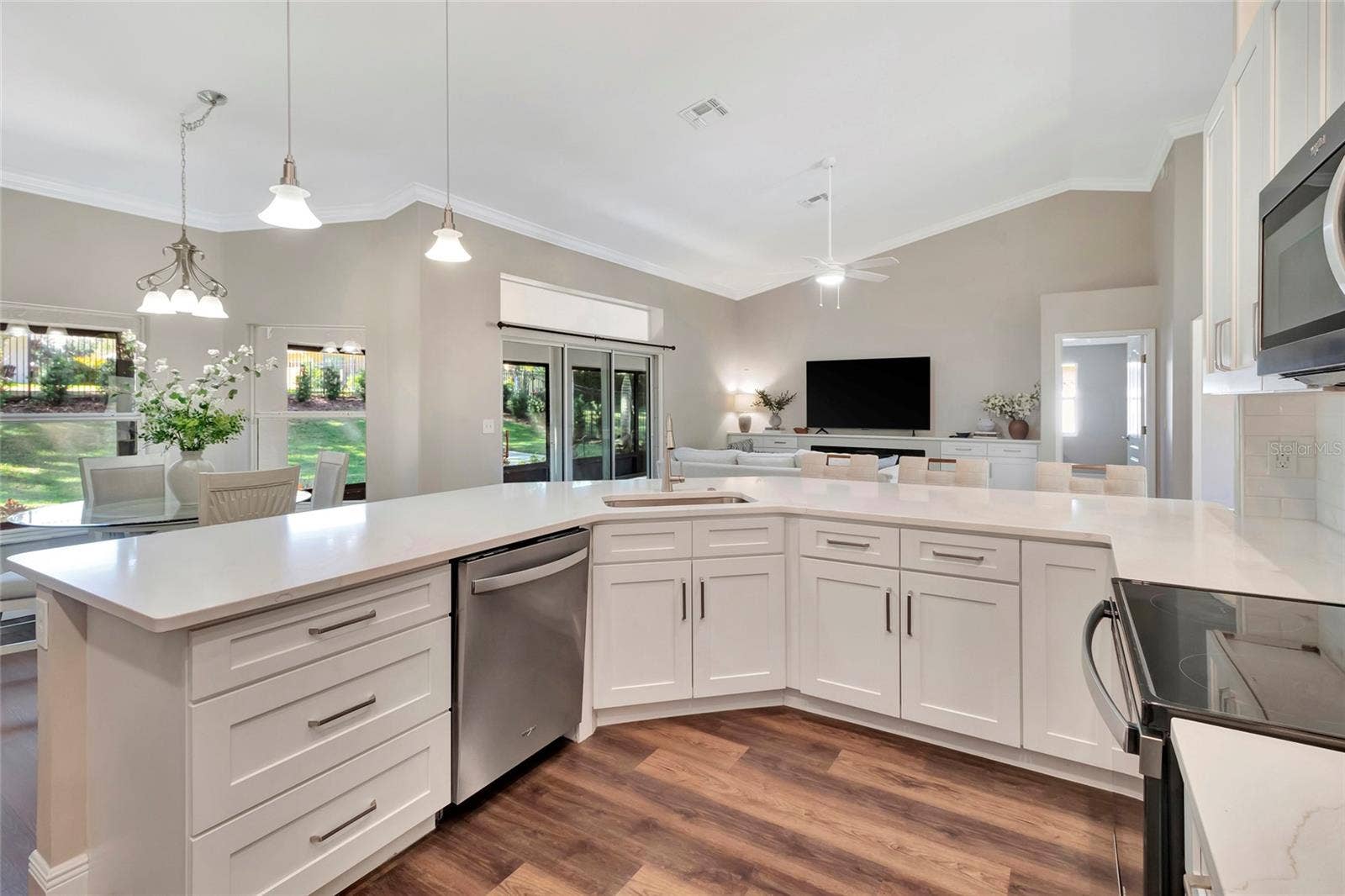 10504 JARDIM DE LARGO STREET, Clermont, FL 34711