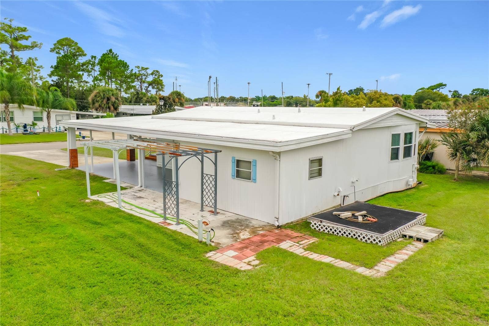 1022 CAPELLA DRIVE, Tavares, FL 32778