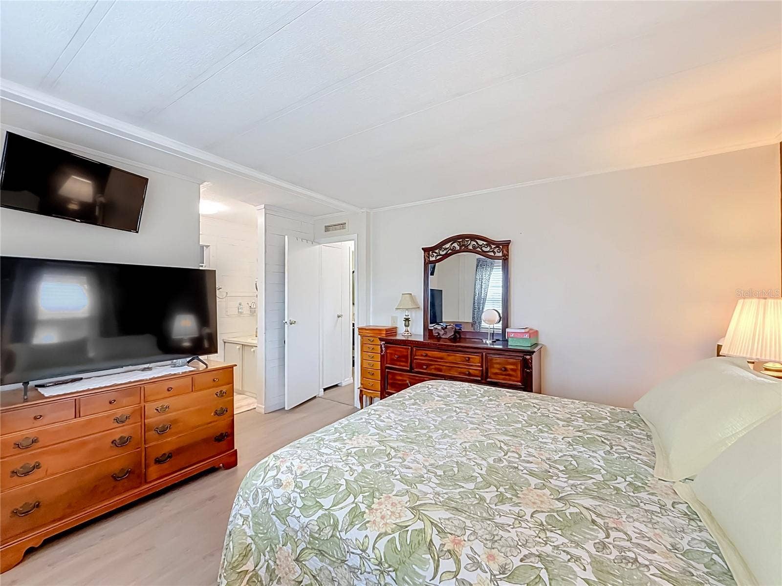 1022 CAPELLA DRIVE, Tavares, FL 32778