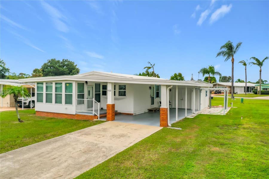 Property photo for 1022 CAPELLA DRIVE, Tavares, FL