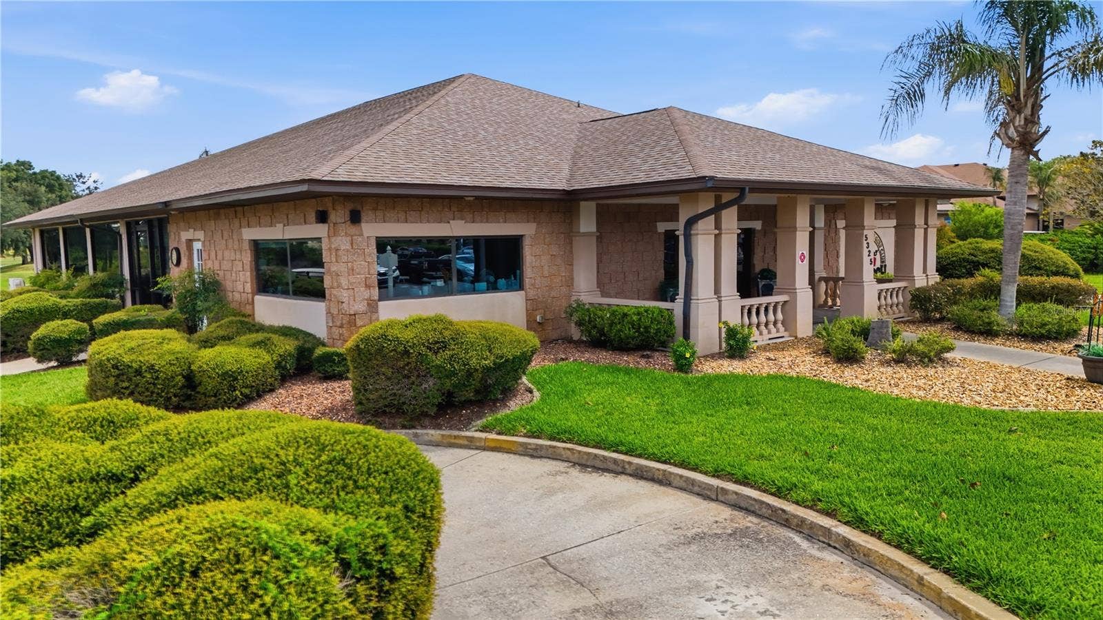 21736 PRINCESS GRACE COURT, Leesburg, FL 34748 The MONARCH GOLF CLUB facility and the Championship 18-hole GOLF COURSE ARE OPEN TO THE PUBLIC.
