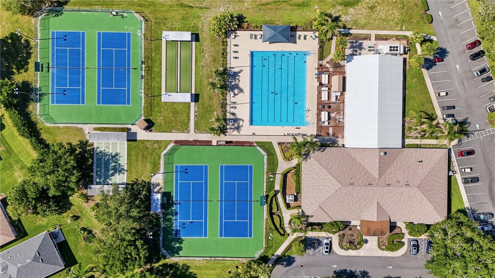 21736 PRINCESS GRACE COURT, Leesburg, FL 34748 The RECREATION CENTER complex also includes TENNIS, BOCCE & SHUFFLEBOARD.