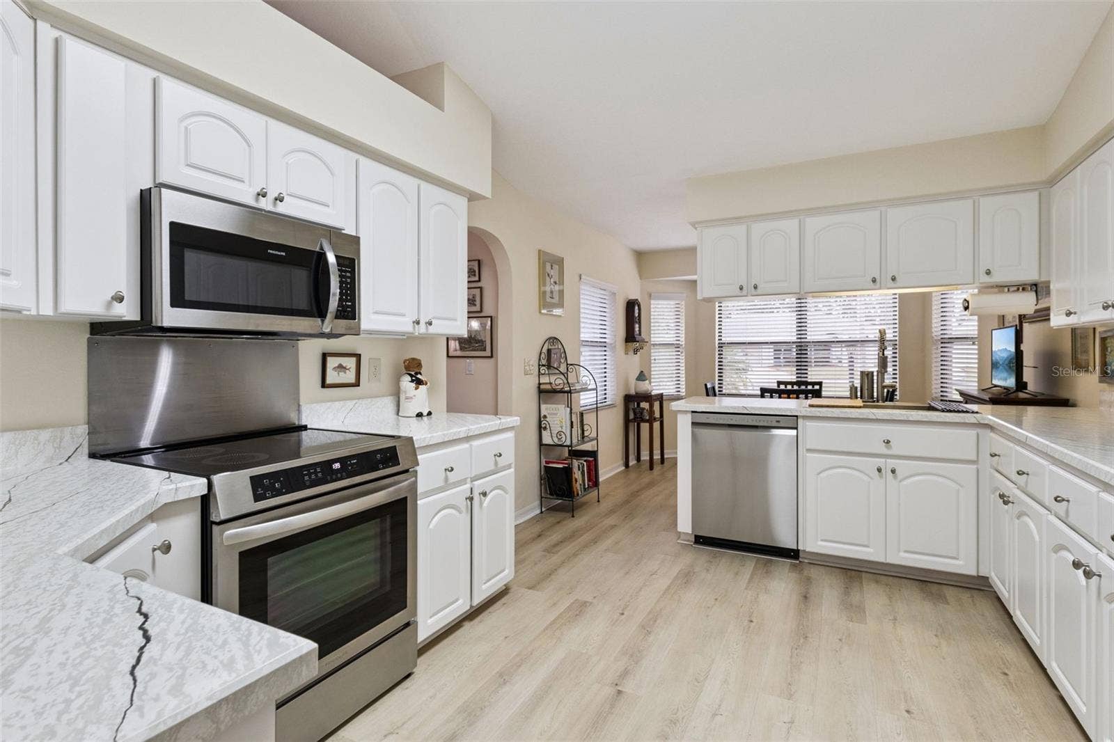 21736 PRINCESS GRACE COURT, Leesburg, FL 34748 21736 PRINCESS GRACE COURT, Leesburg, FL 34748