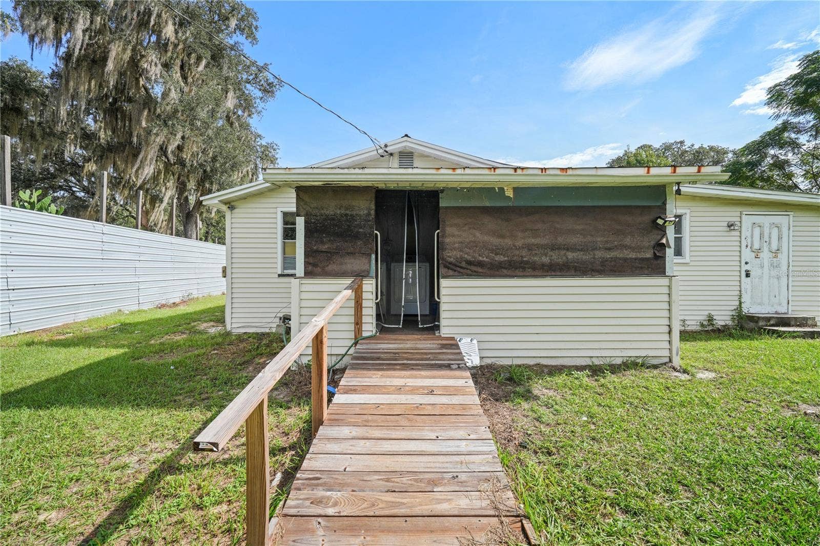 14965 SE 217TH TERRACE, Umatilla, FL 32784