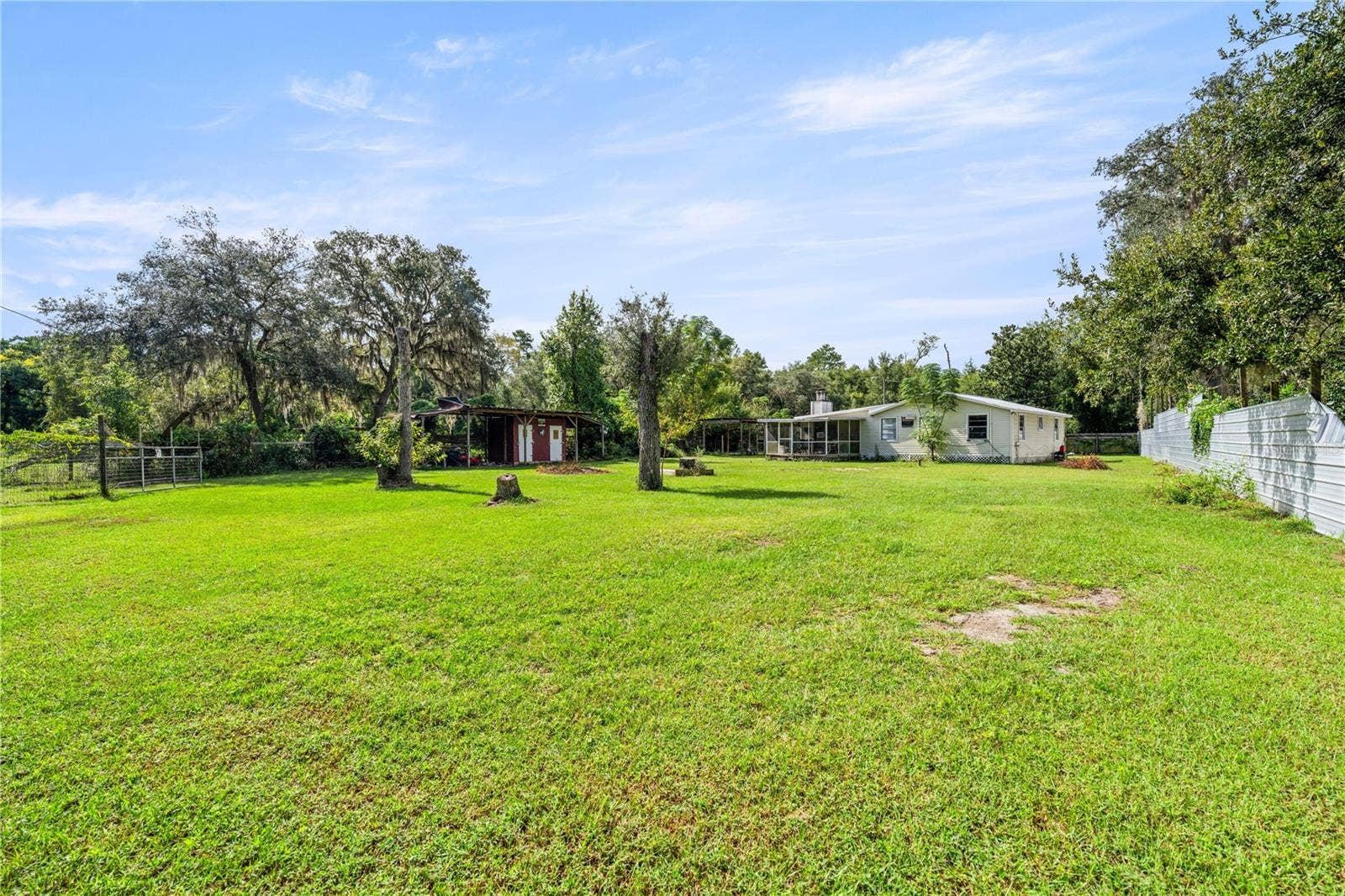 14965 SE 217TH TERRACE, Umatilla, FL 32784