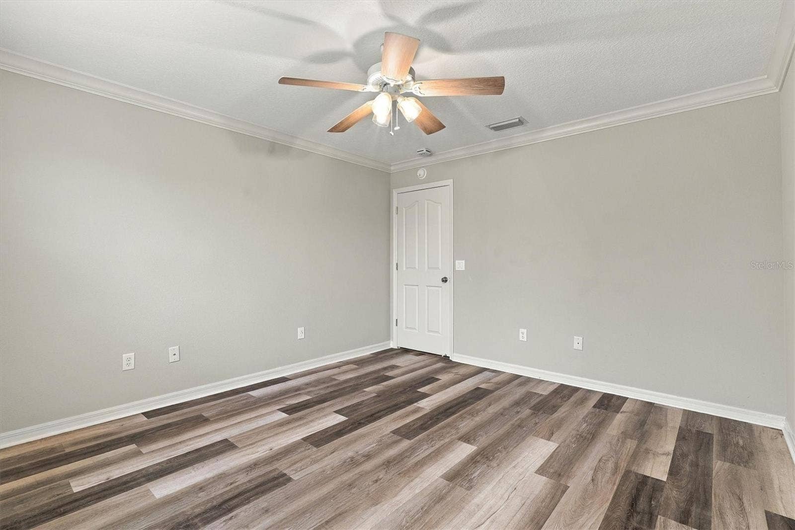 3208 HOPEWELL STREET, The Villages, FL 32162 3208 HOPEWELL STREET, The Villages, FL 32162