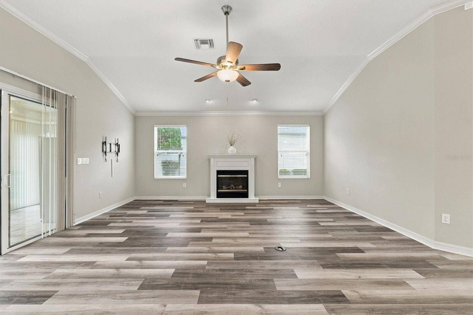 3208 HOPEWELL STREET, The Villages, FL 32162 3208 HOPEWELL STREET, The Villages, FL 32162
