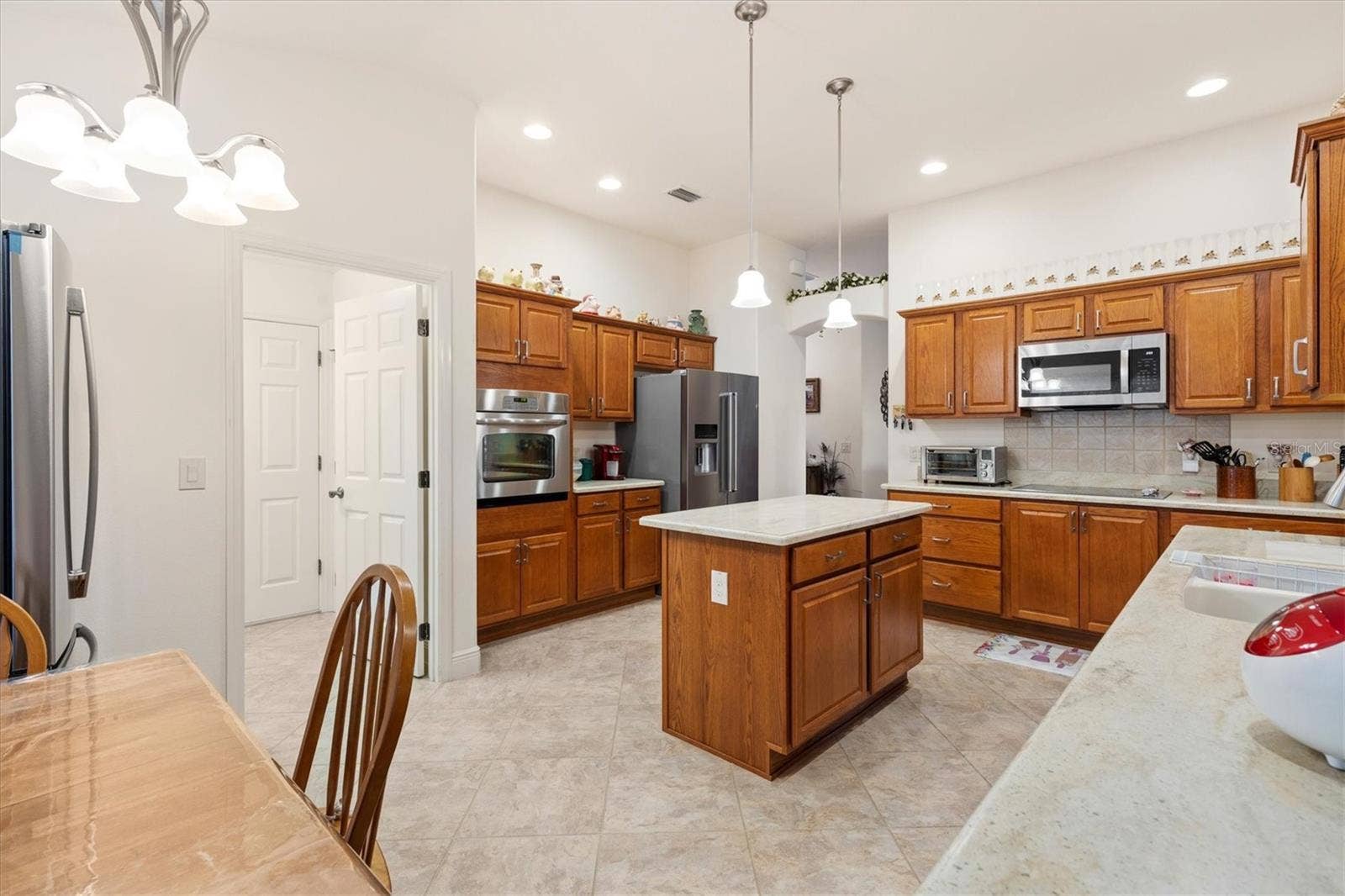 1926 ELDRIDGE LOOP, The Villages, FL 32162 Eating space in Kitchen.