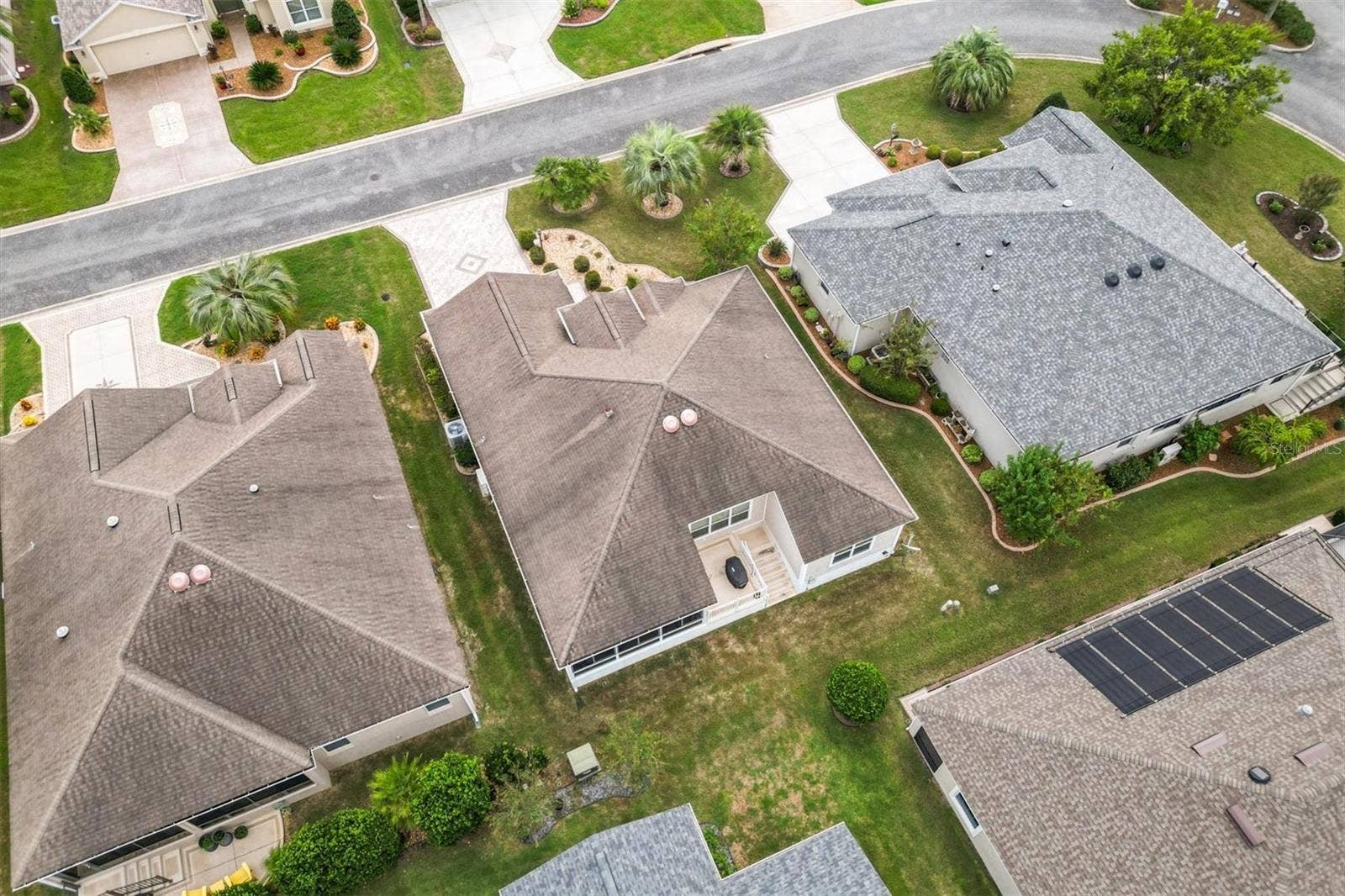 1926 ELDRIDGE LOOP, The Villages, FL 32162 New roof on order.