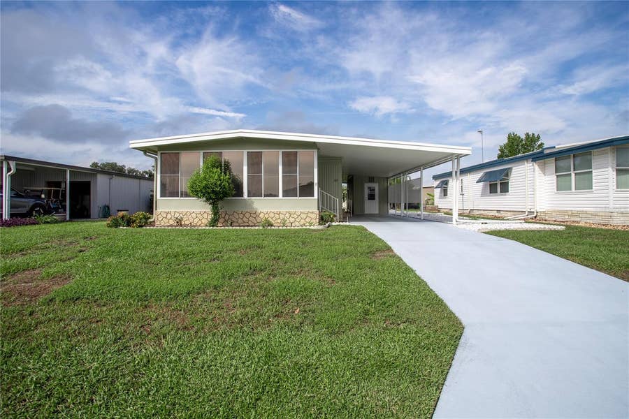 Property photo for 717 SURREY PLACE, Leesburg, FL