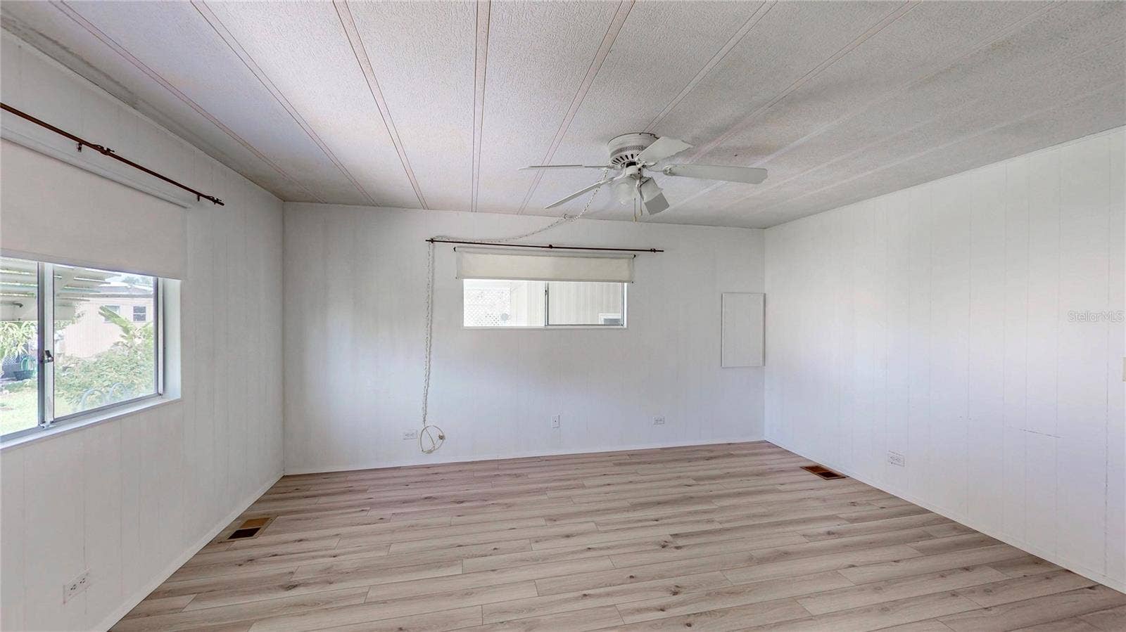 717 SURREY PLACE, Leesburg, FL 34748