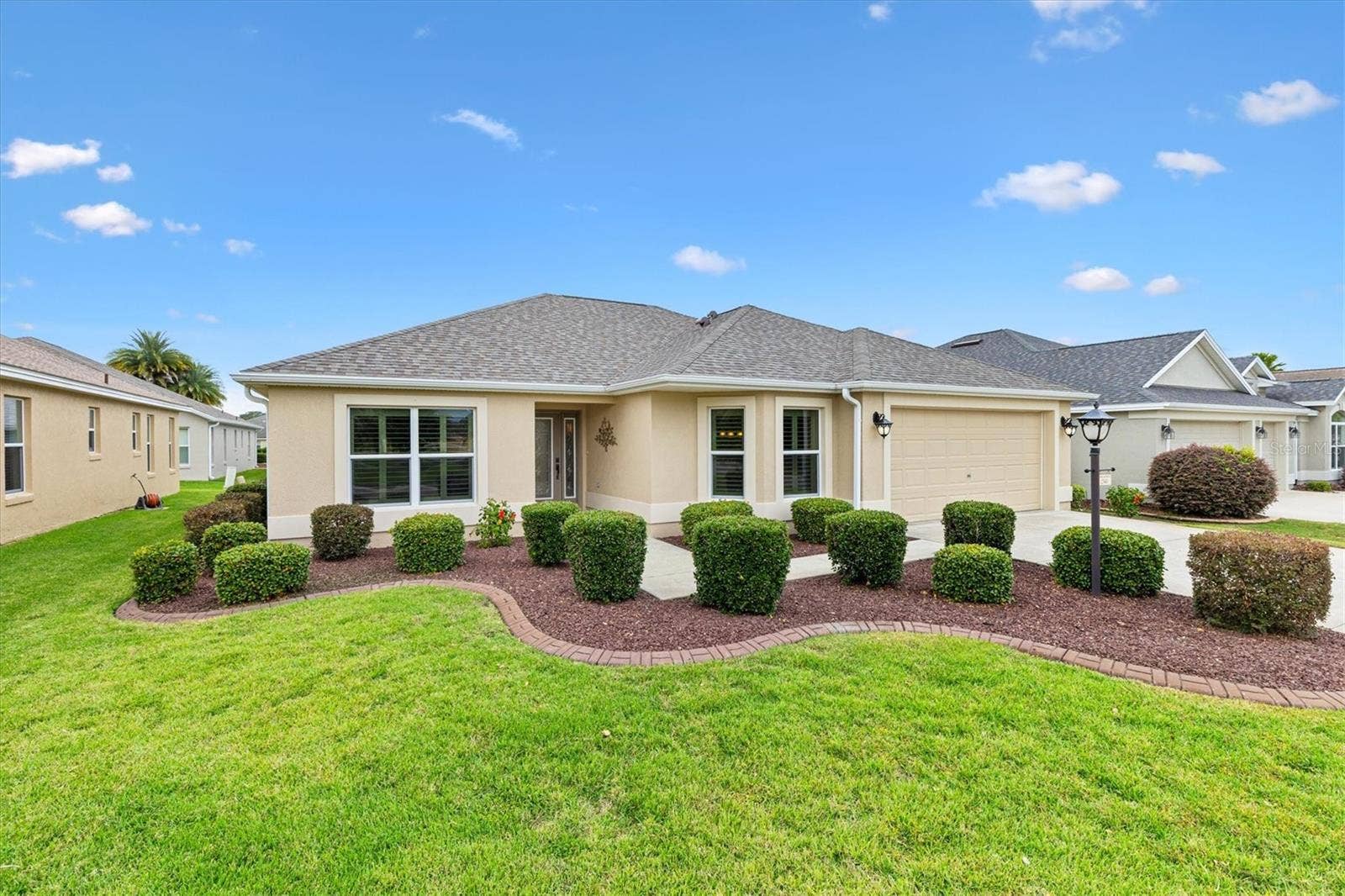 2346 GRENADIER WAY, The Villages, FL 32162 Front - Low Maintenance Landscaping - No Big Trees!