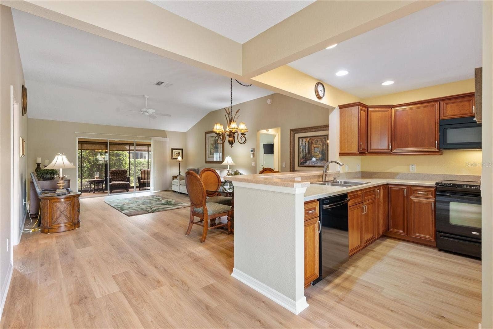 2346 GRENADIER WAY, The Villages, FL 32162 Complete Look from Front Door