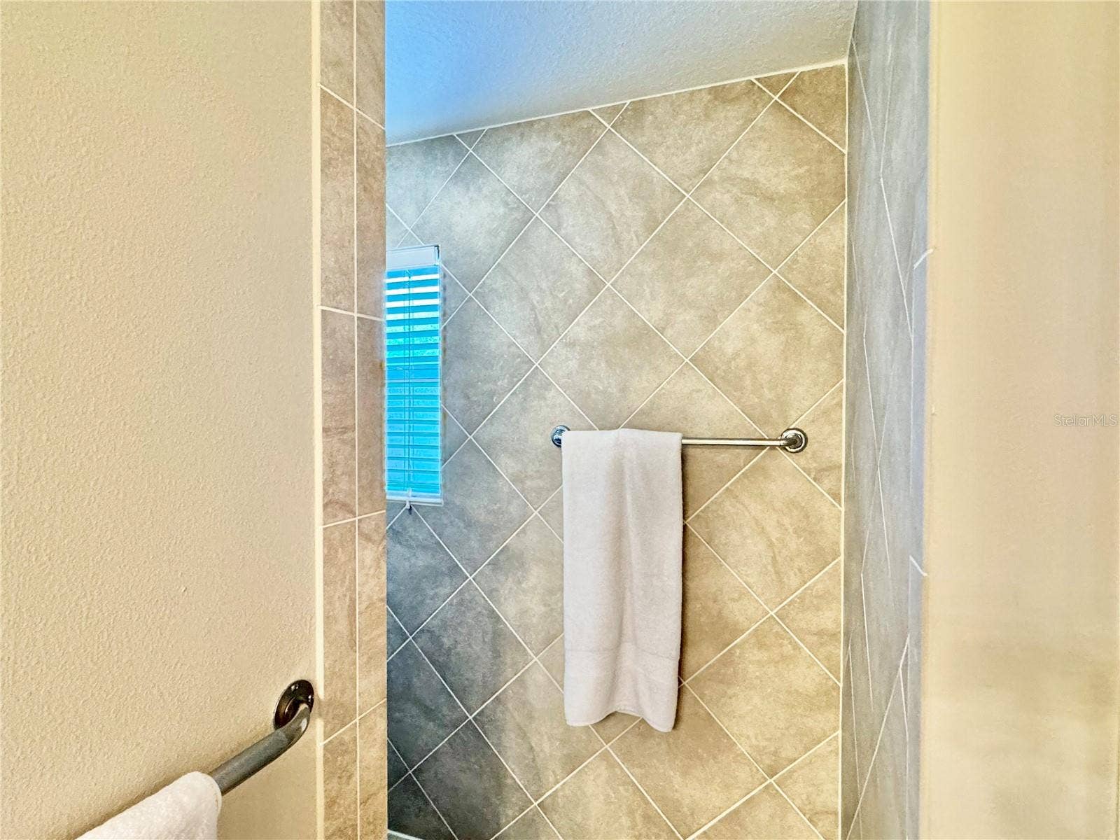 1693 MOUNT CROGHAN TRAIL, The Villages, FL 32162 1693 MOUNT CROGHAN TRAIL, The Villages, FL 32162