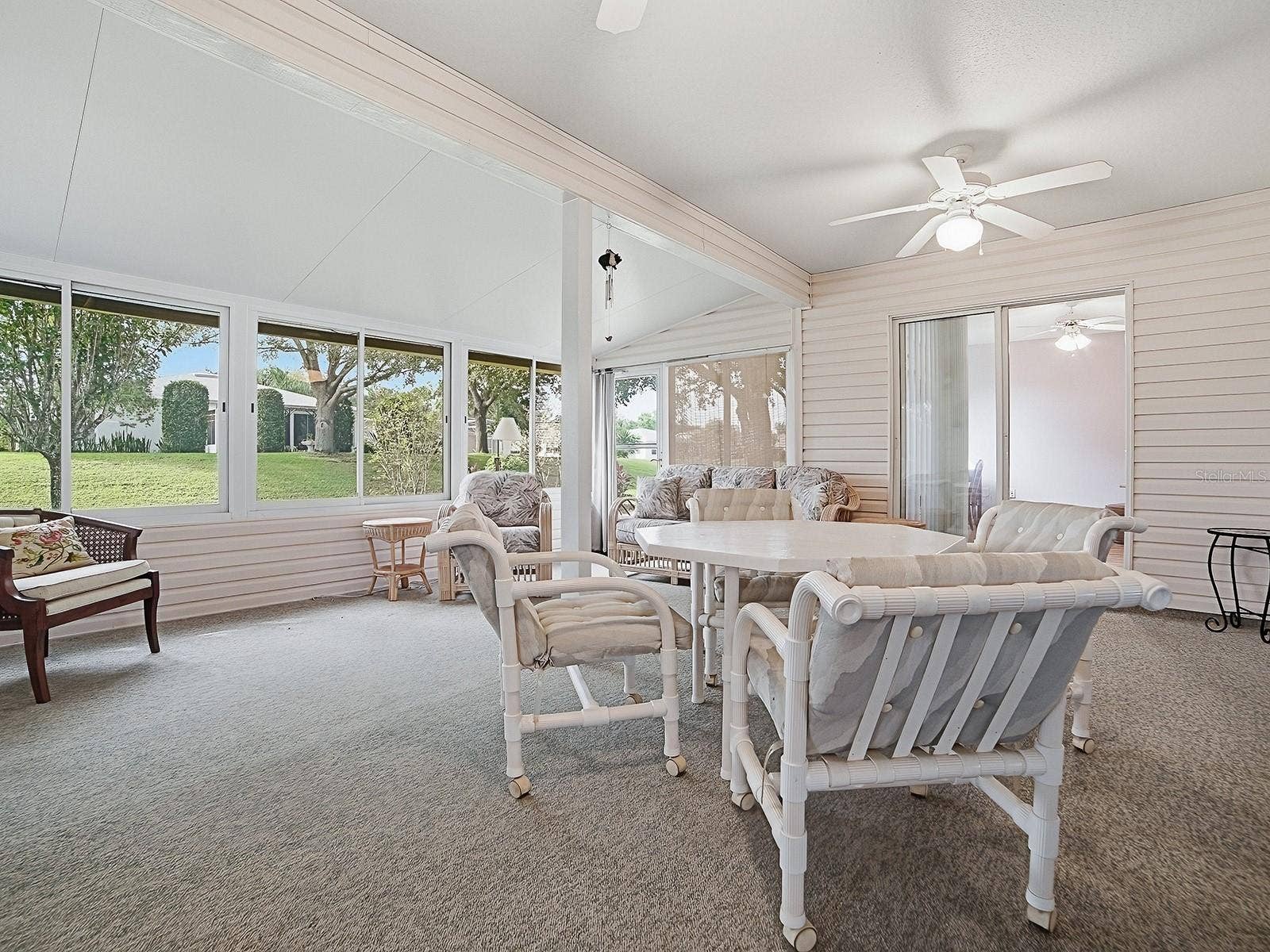 ACRYLIC ENCLOSED LANAI