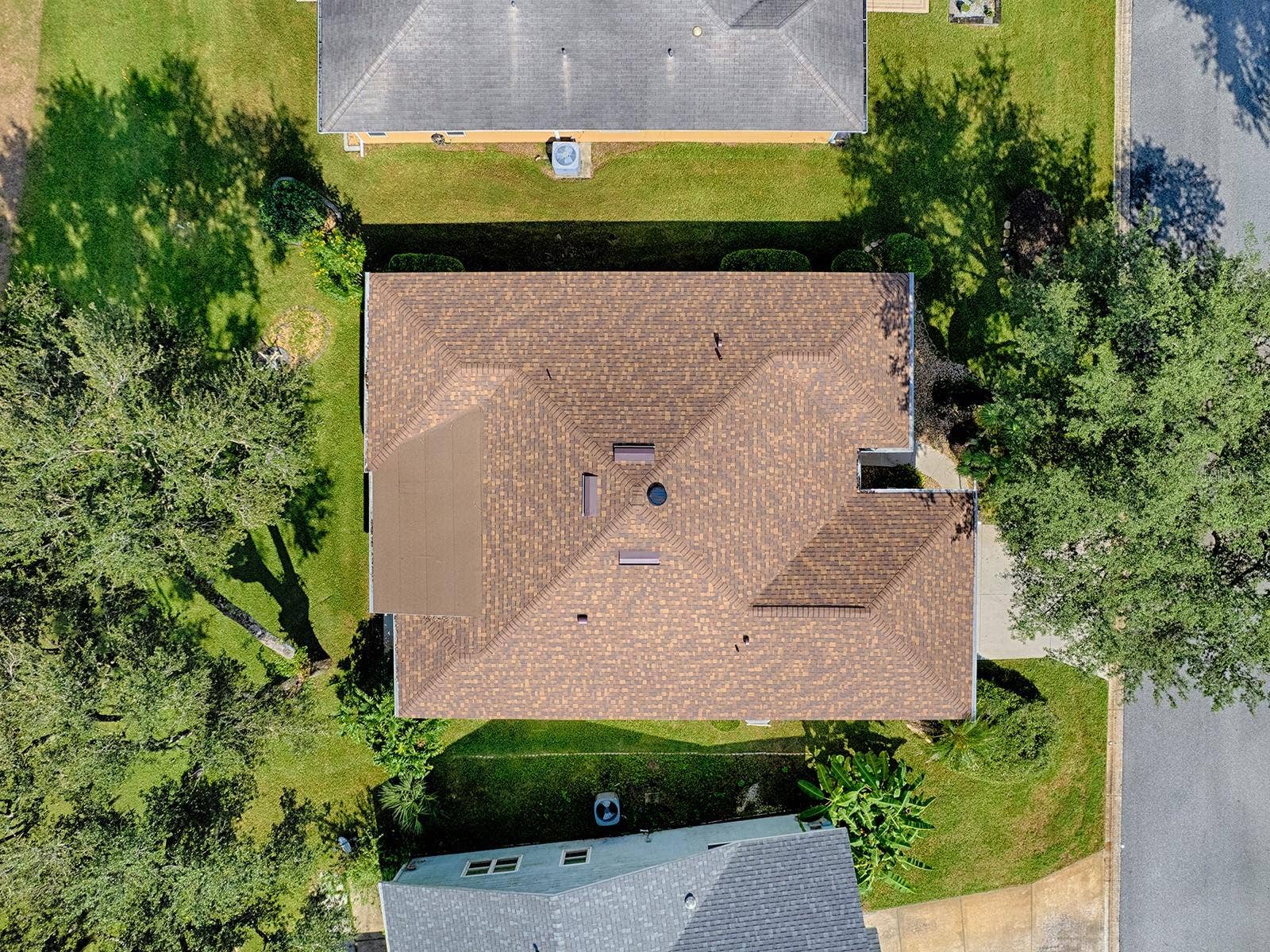 NEW ROOF 2025