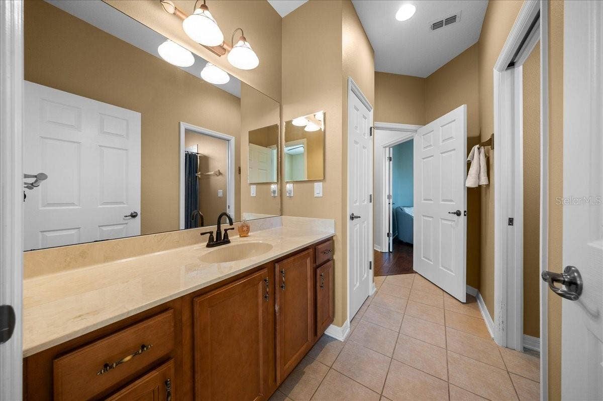 8906 SW 84TH CIRCLE, Ocala, FL 34481 8906 SW 84TH CIRCLE, Ocala, FL 34481