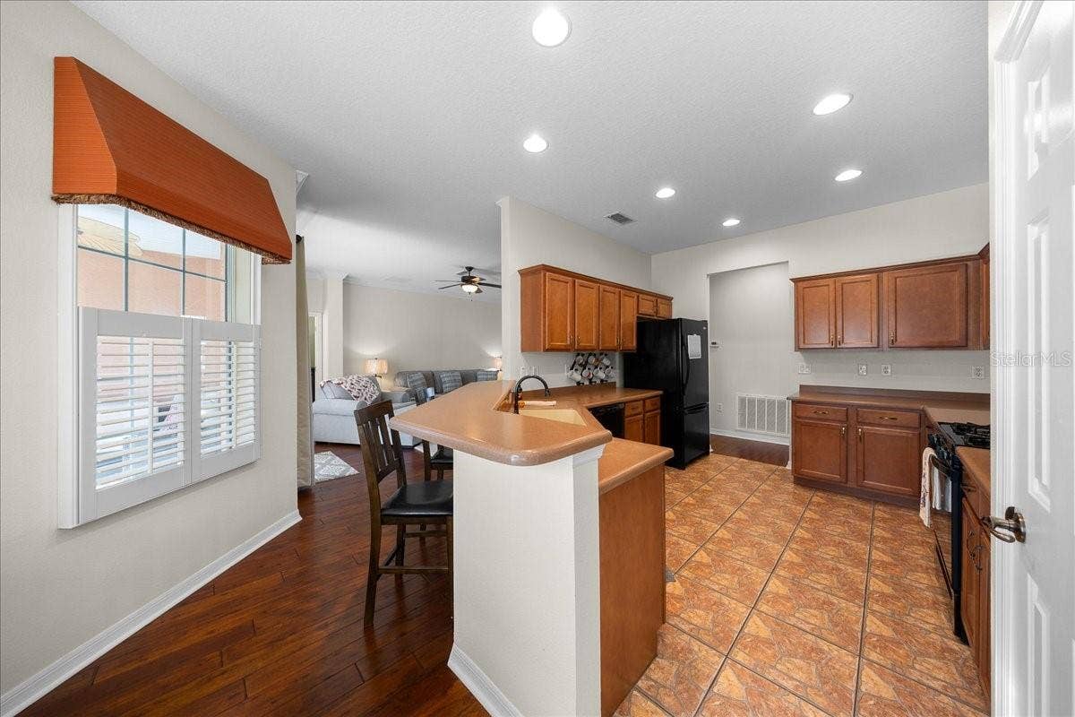 8906 SW 84TH CIRCLE, Ocala, FL 34481 8906 SW 84TH CIRCLE, Ocala, FL 34481