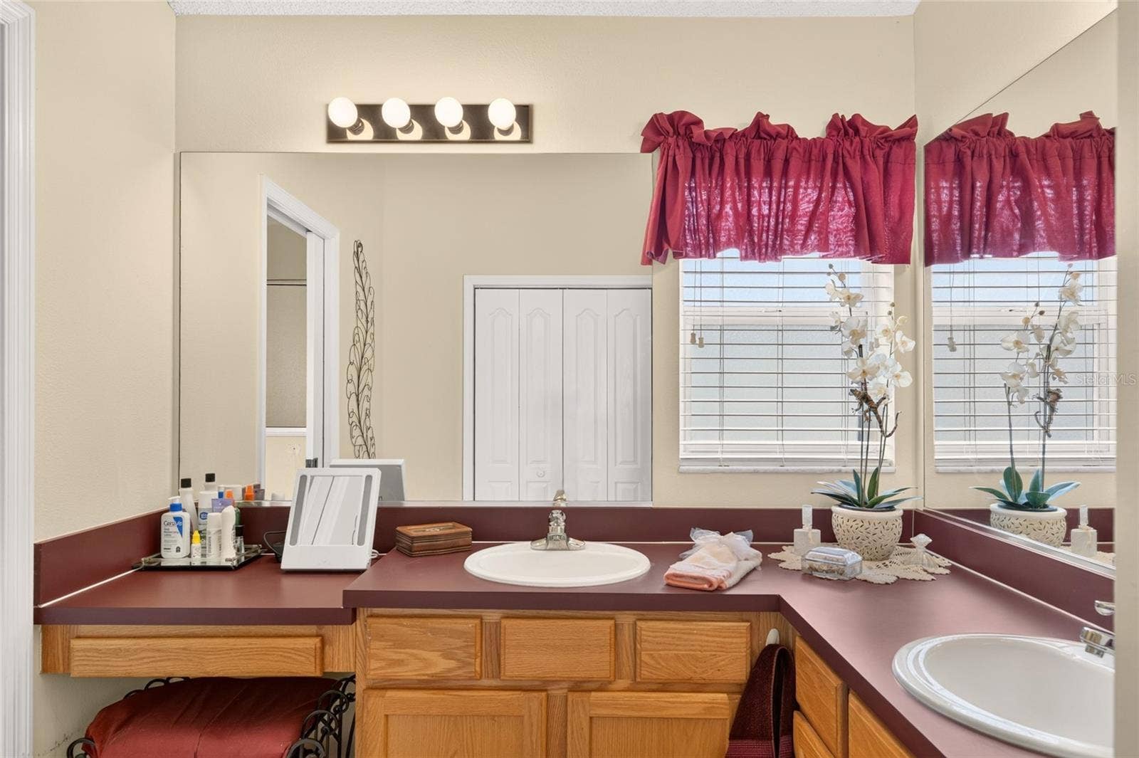 1700 NORFOLK AVENUE, The Villages, FL 32162 1700 NORFOLK AVENUE, The Villages, FL 32162