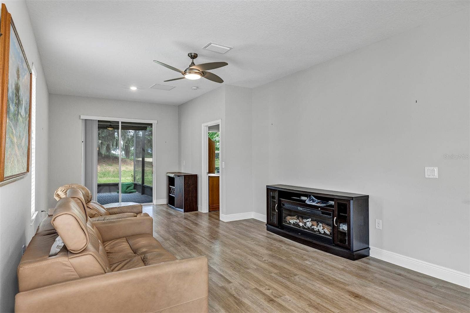 27033 WHITE PLAINS WAY, Leesburg, FL 34748