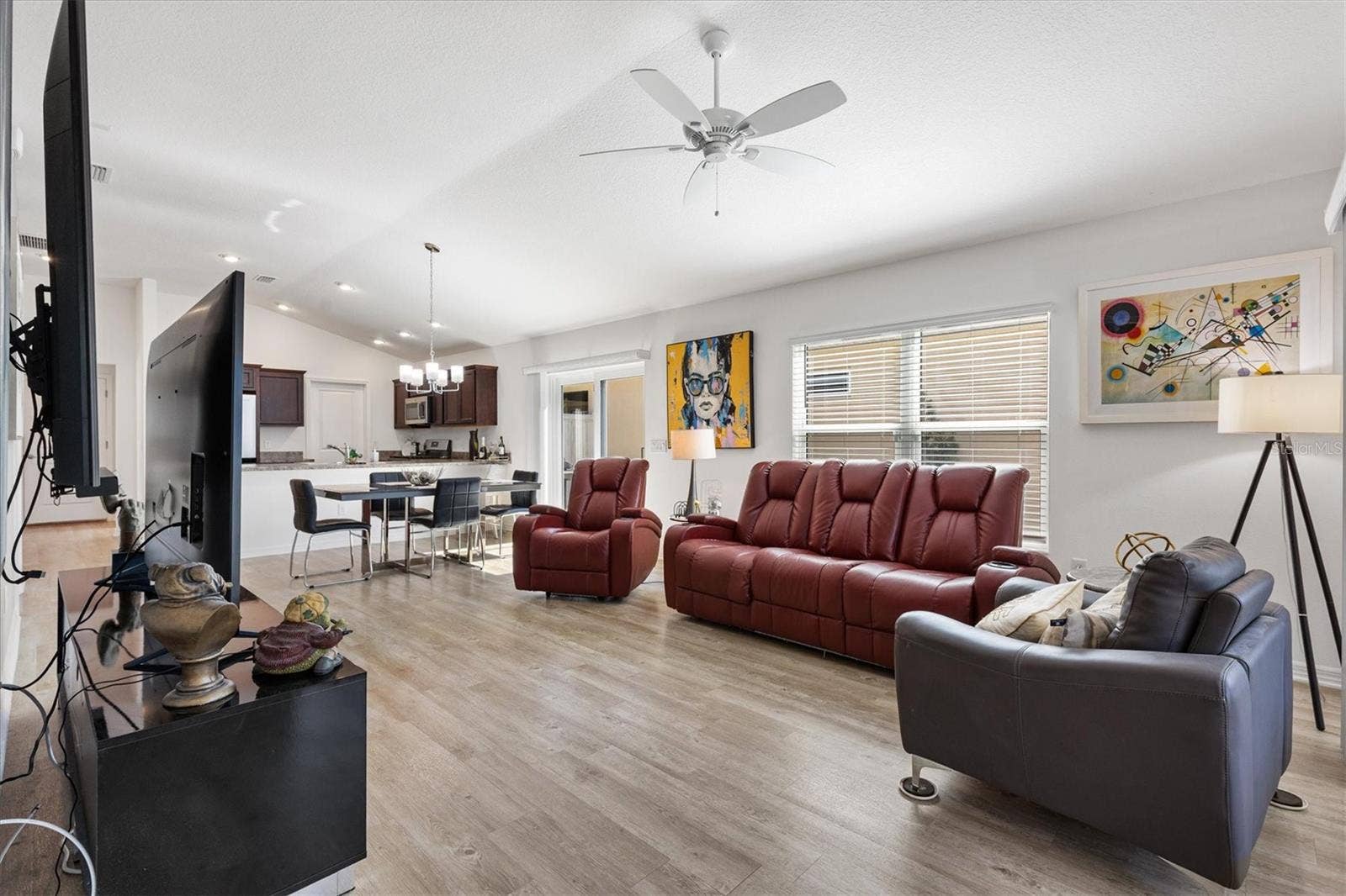 6094 RODRIGUEZ LANE, The Villages, FL 32163 6094 RODRIGUEZ LANE, The Villages, FL 32163