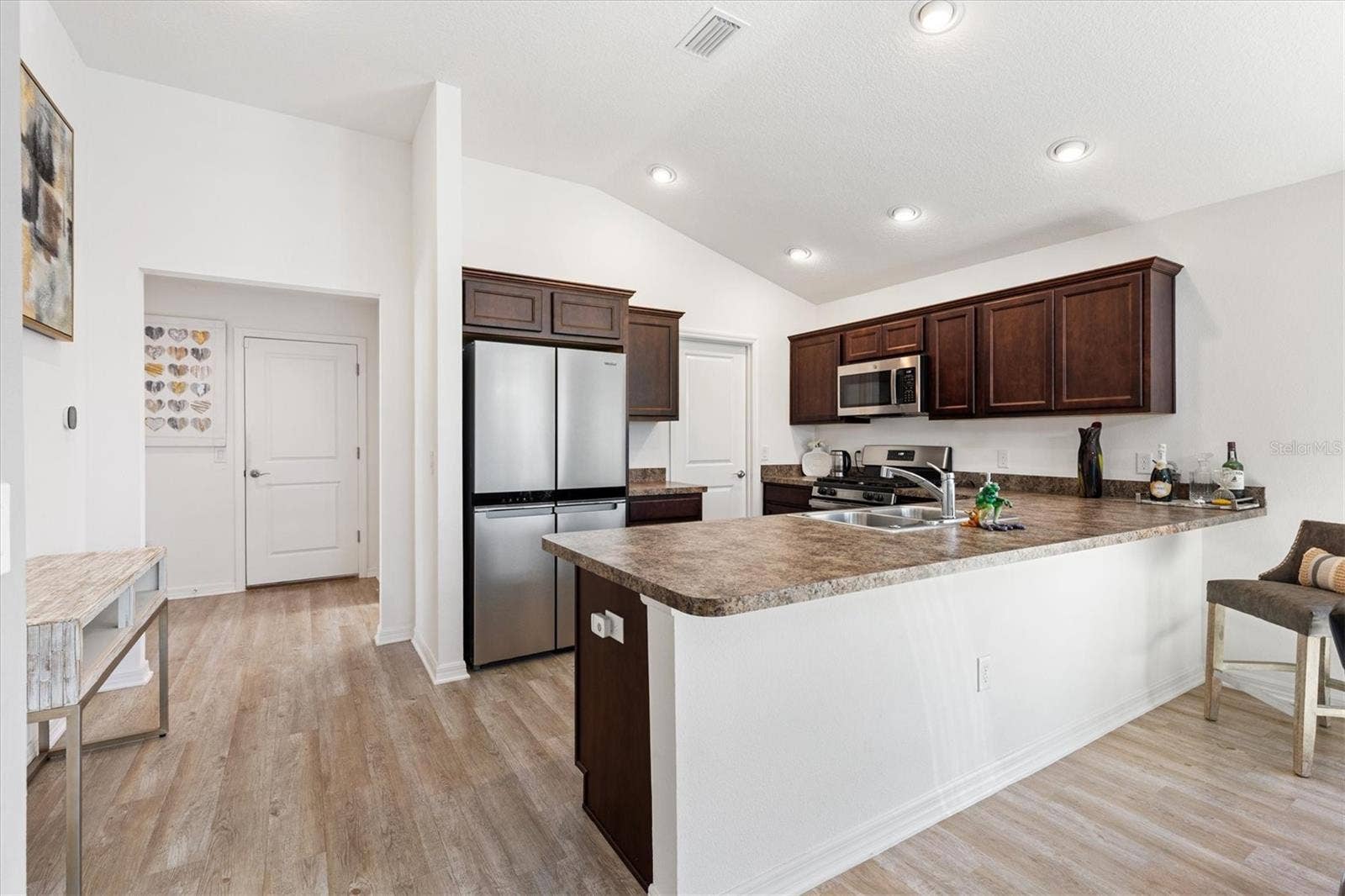 6094 RODRIGUEZ LANE, The Villages, FL 32163 Kitchen