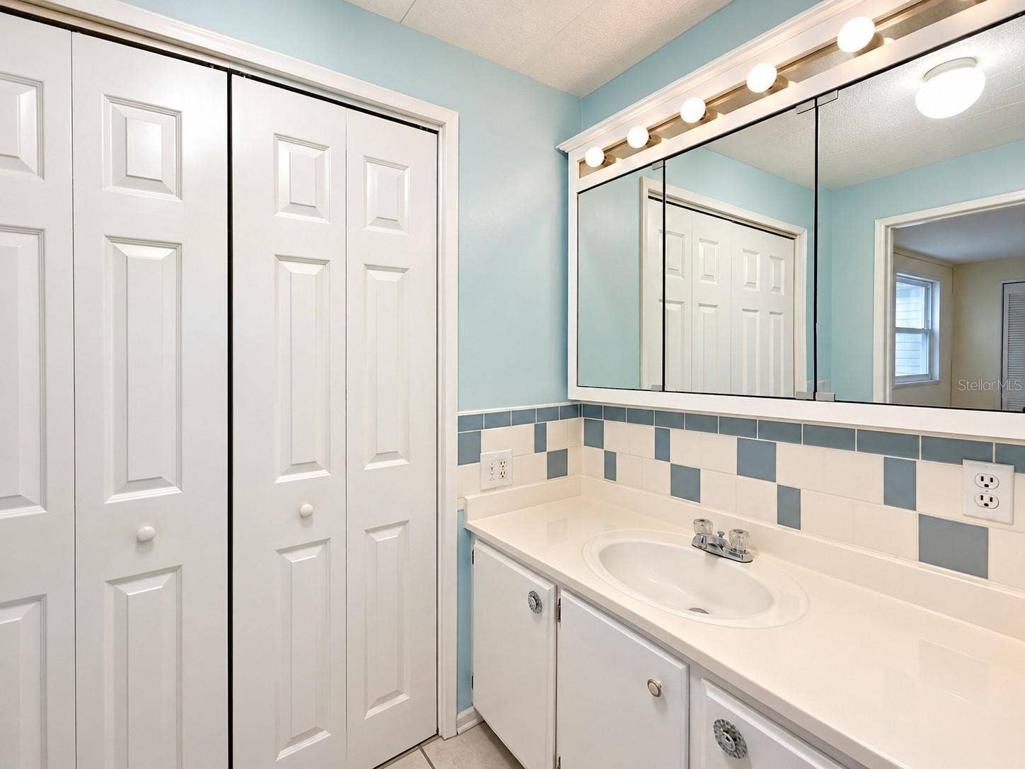 512 PALO VERDE DRIVE, Leesburg, FL 34748 Second Primary Full Bathroom