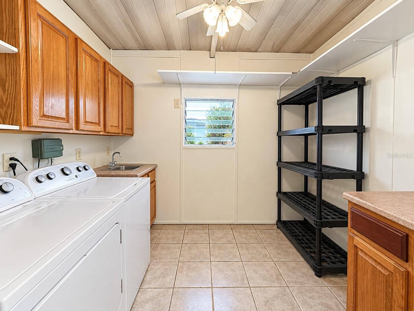 512 PALO VERDE DRIVE, Leesburg, FL 34748 Laundry Room