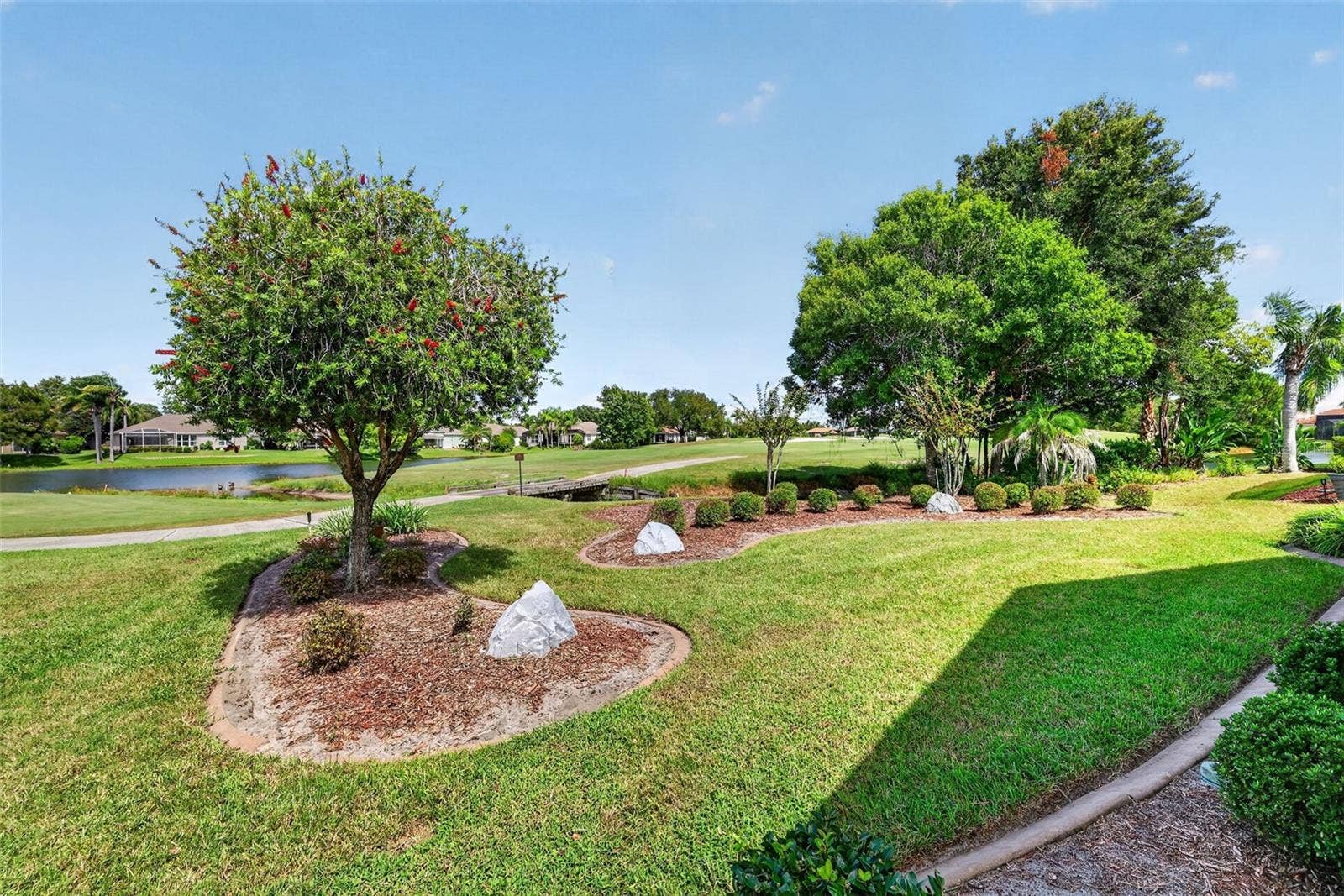 8021 SAINT JAMES WAY, Mount Dora, FL 32757