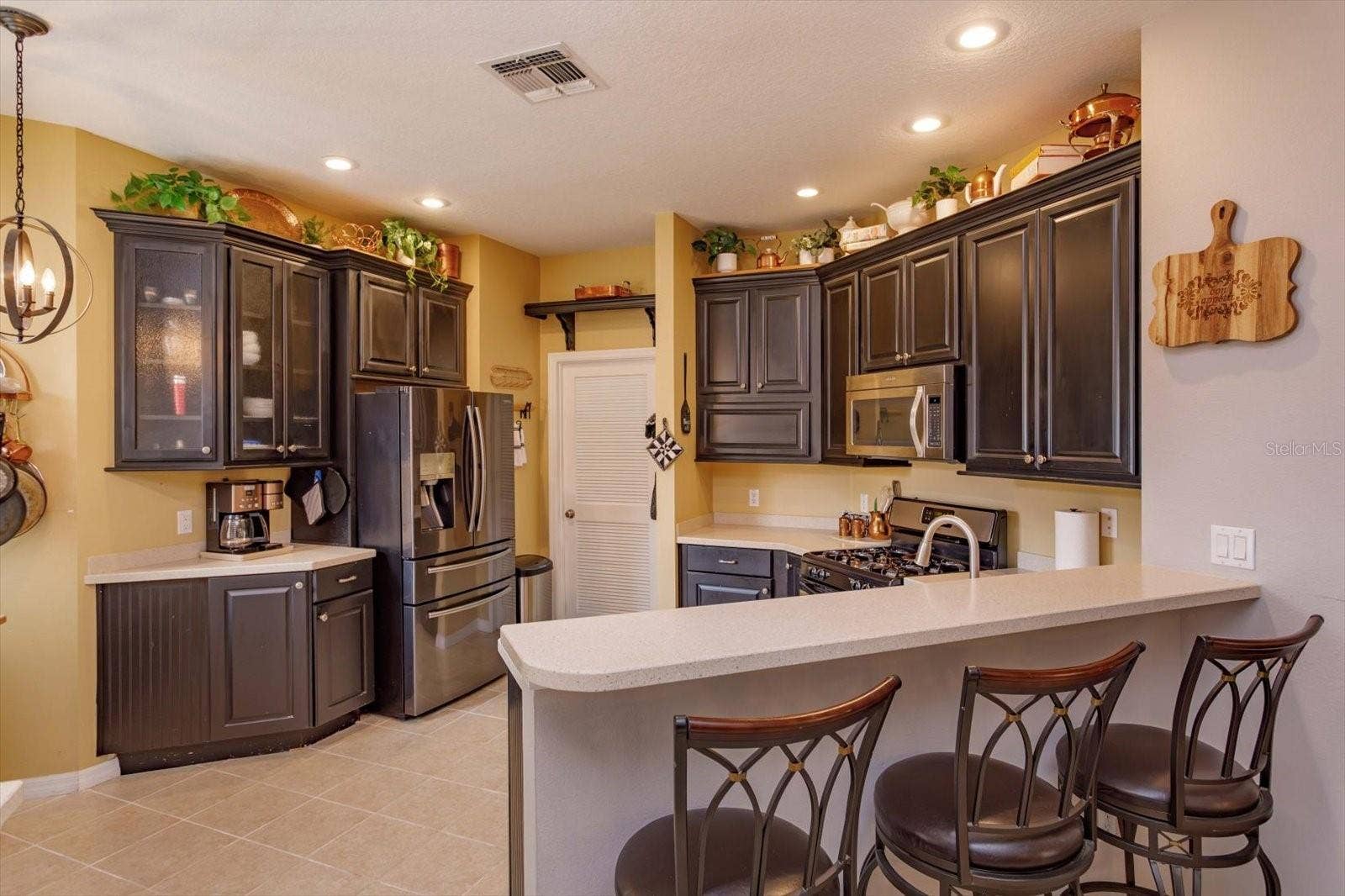 27239 WHITE PLAINS WAY, Leesburg, FL 34748 27239 WHITE PLAINS WAY, Leesburg, FL 34748