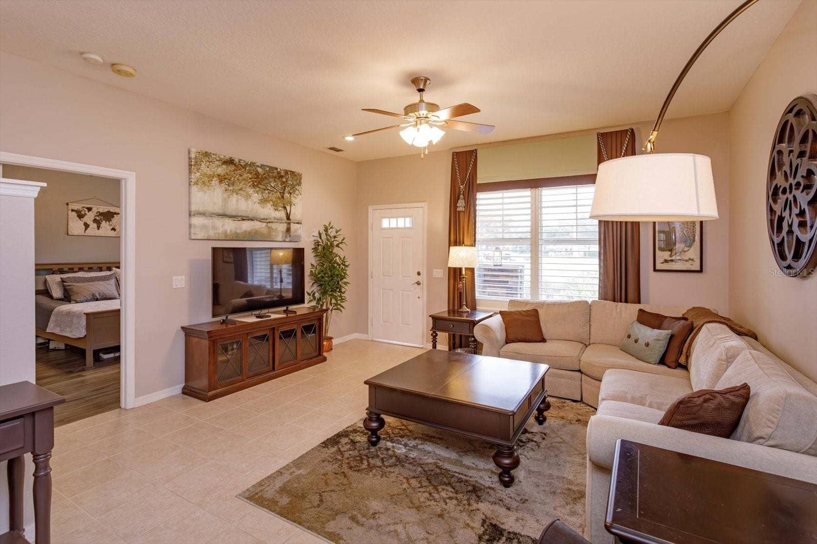 27239 WHITE PLAINS WAY, Leesburg, FL 34748 27239 WHITE PLAINS WAY, Leesburg, FL 34748