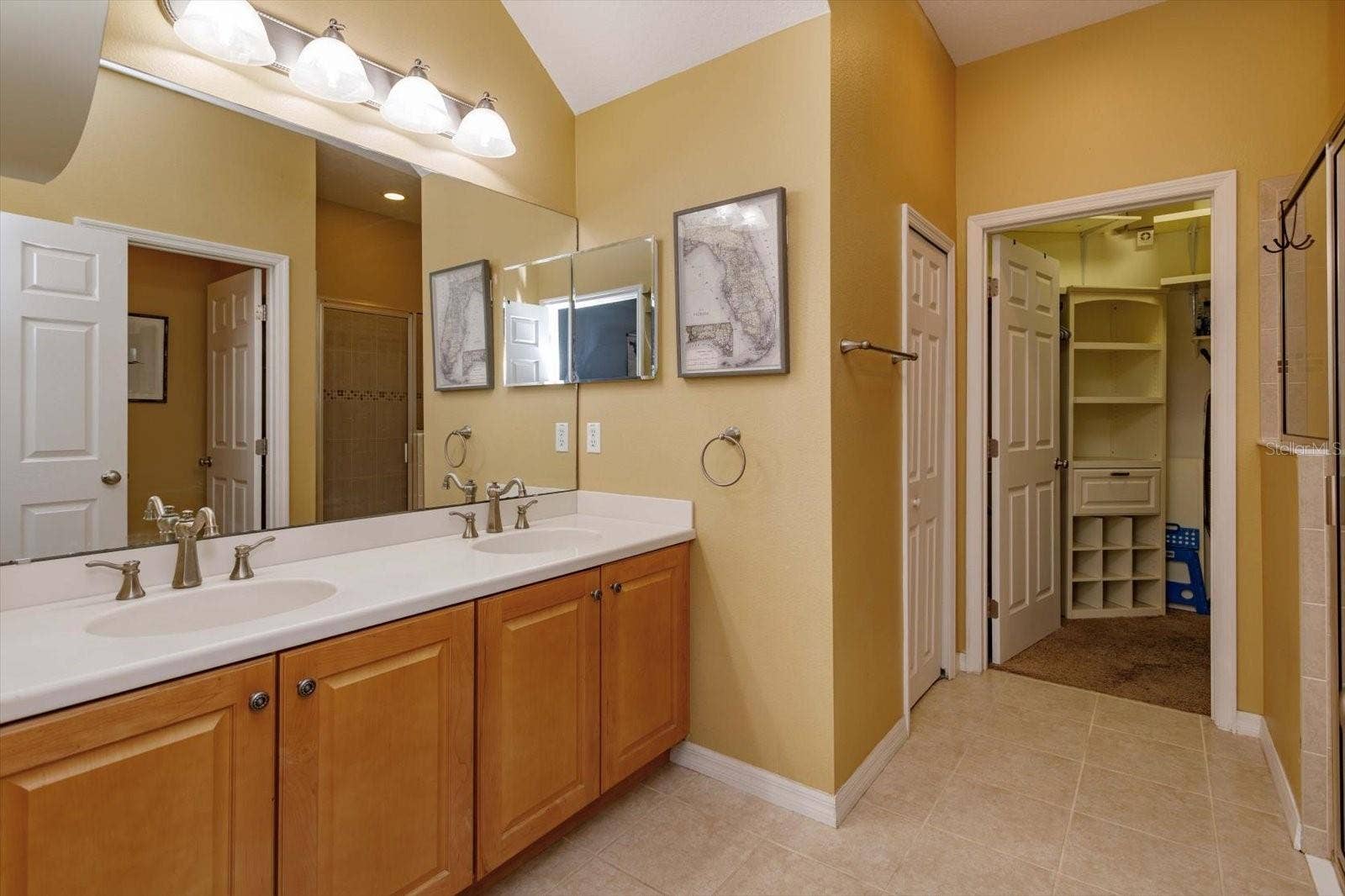 27239 WHITE PLAINS WAY, Leesburg, FL 34748 27239 WHITE PLAINS WAY, Leesburg, FL 34748