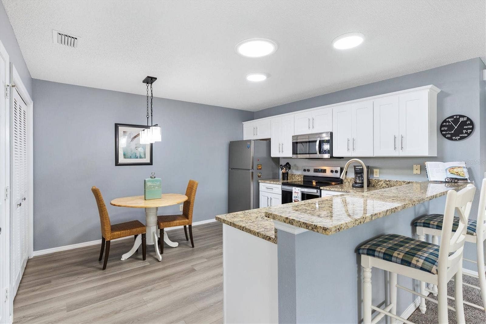 BEAUTIFUL KITCHEN