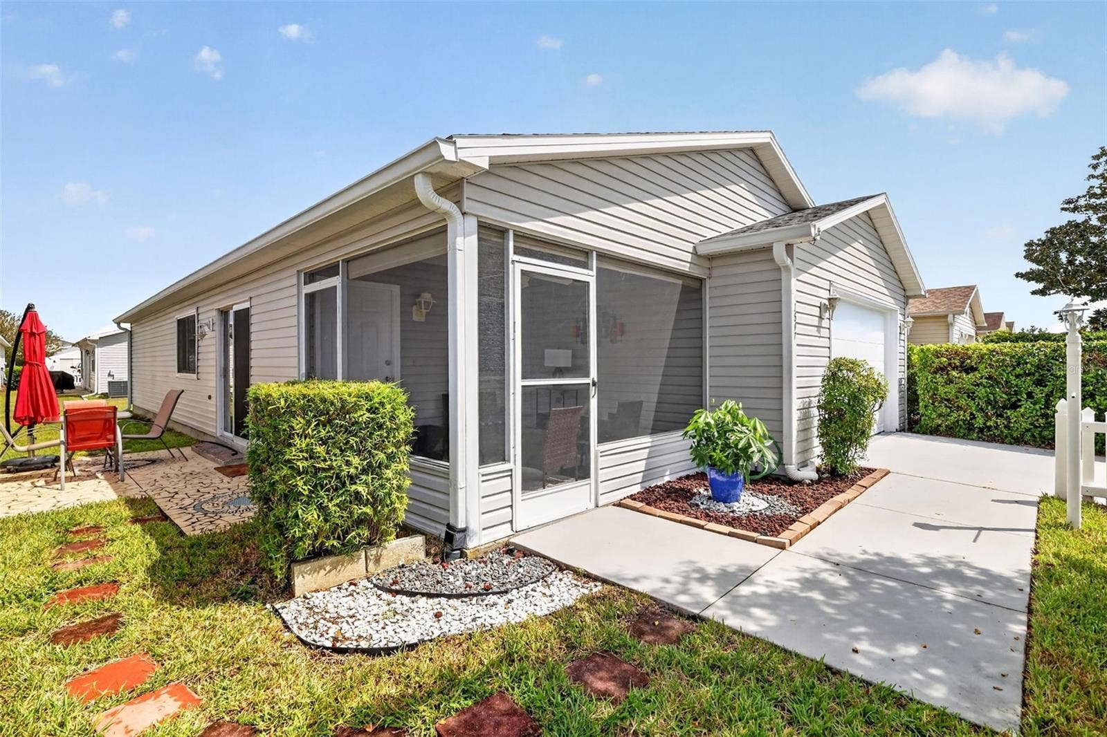 1647 DURAN DRIVE, The Villages, FL 32162 1647 DURAN DRIVE, The Villages, FL 32162