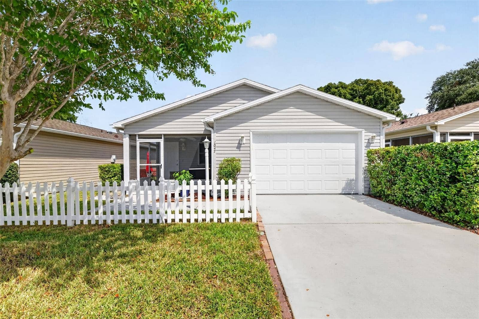 1647 DURAN DRIVE, The Villages, FL 32162 1647 DURAN DRIVE, The Villages, FL 32162