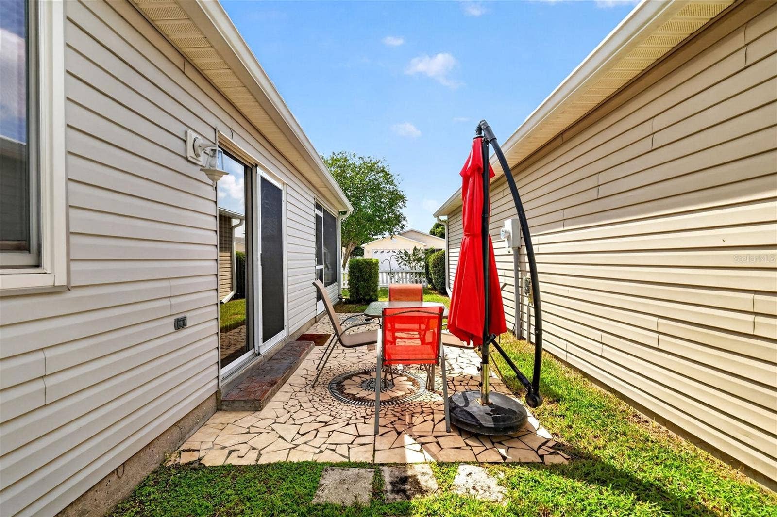 1647 DURAN DRIVE, The Villages, FL 32162 1647 DURAN DRIVE, The Villages, FL 32162
