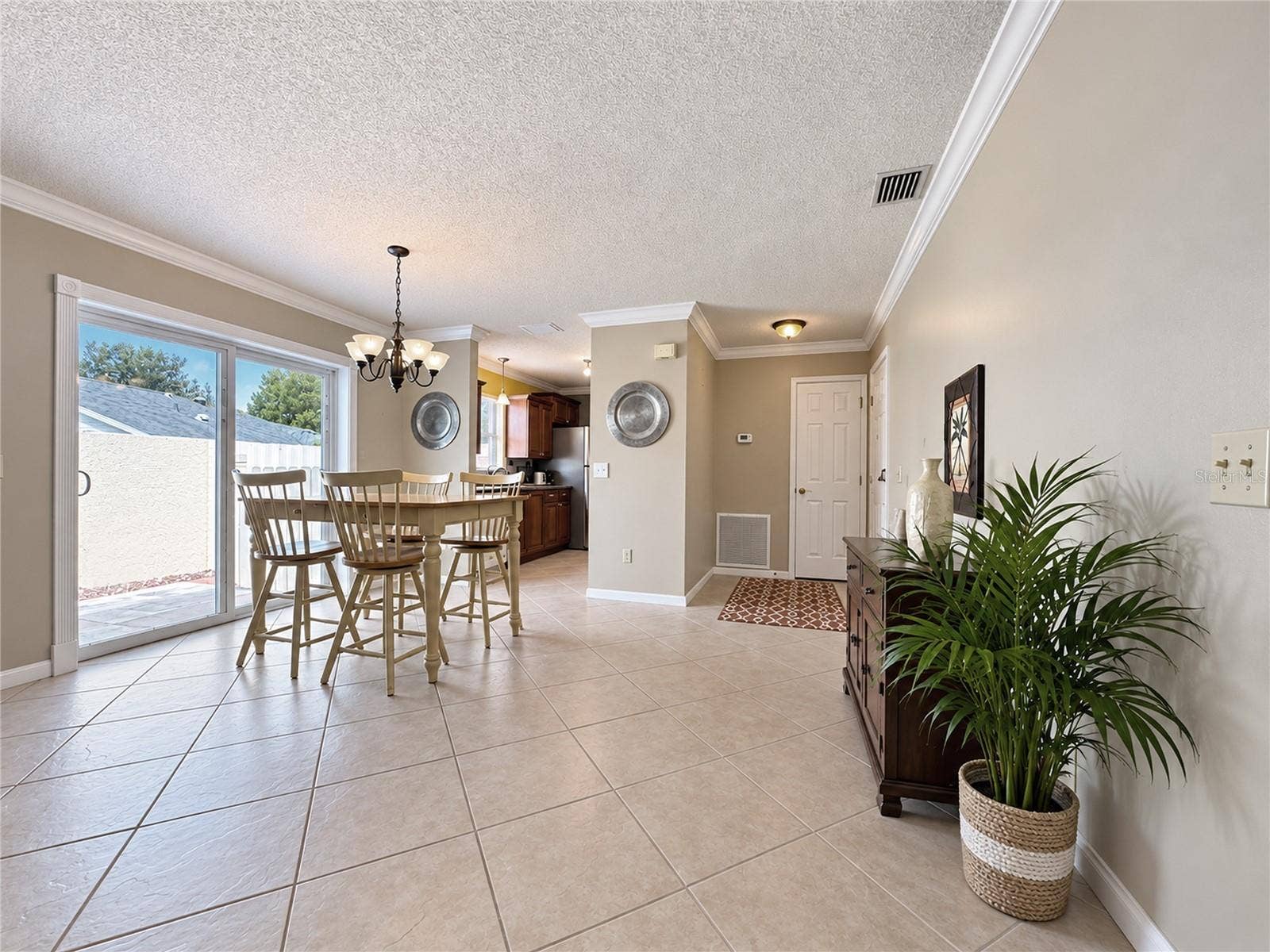 1318 BALBOA COURT, The Villages, FL 32159 Spacious dining area