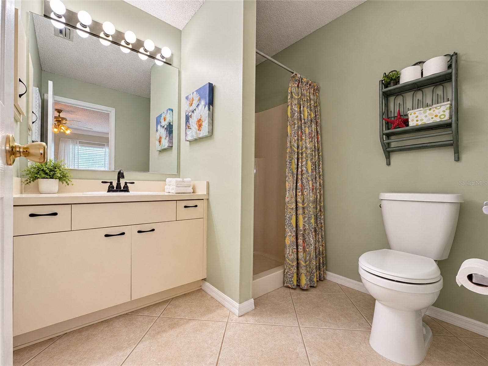 1318 BALBOA COURT, The Villages, FL 32159 Primary bathroom