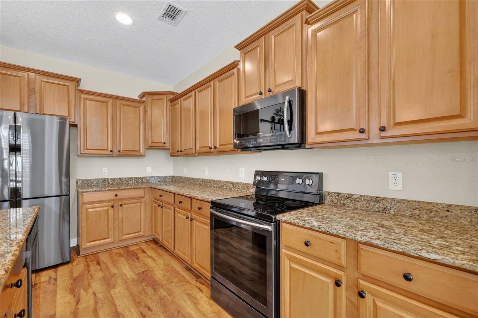 4913 ROYCE DRIVE, Mount Dora, FL 32757 4913 ROYCE DRIVE, Mount Dora, FL 32757