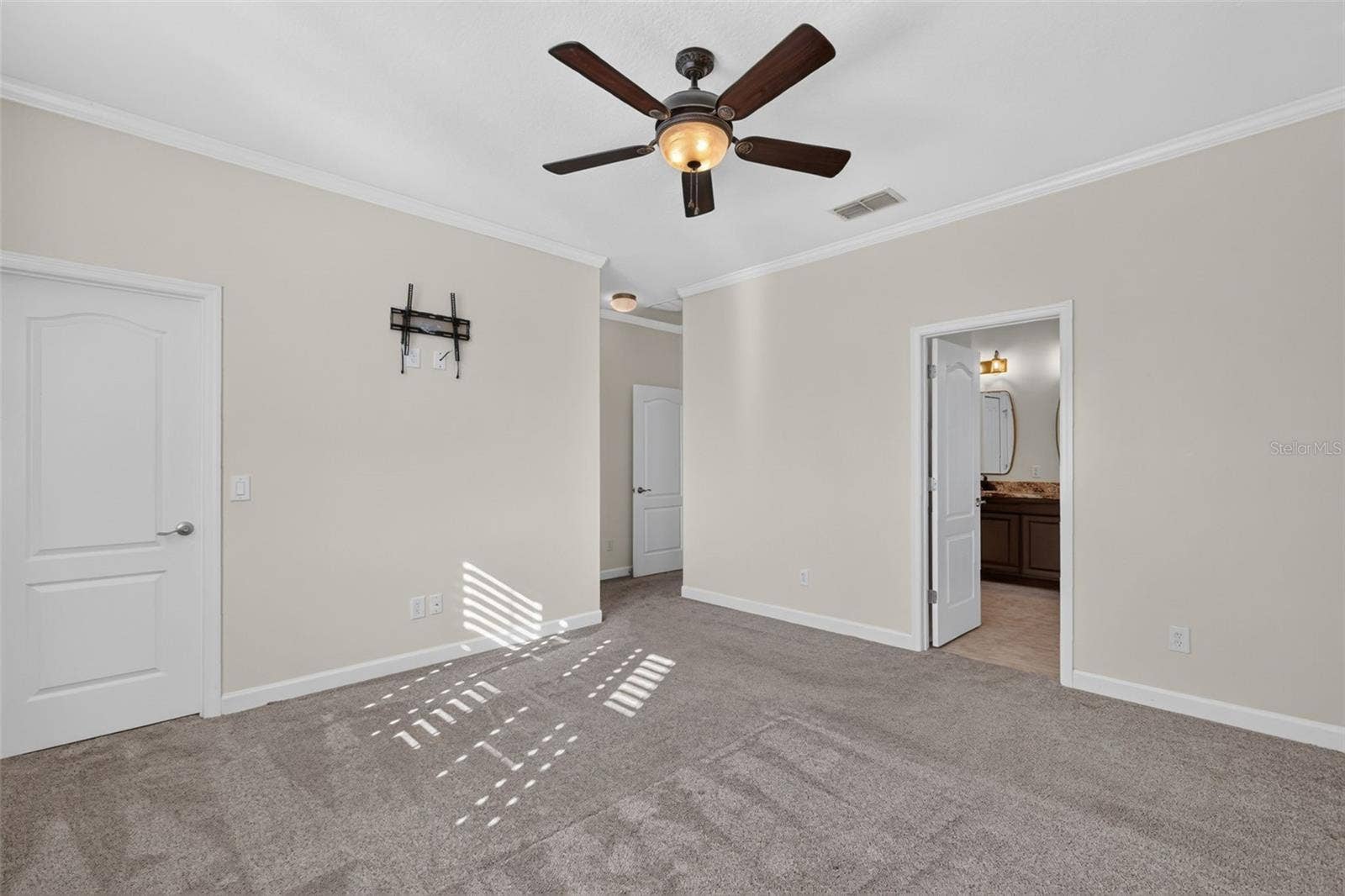 4913 ROYCE DRIVE, Mount Dora, FL 32757 4913 ROYCE DRIVE, Mount Dora, FL 32757