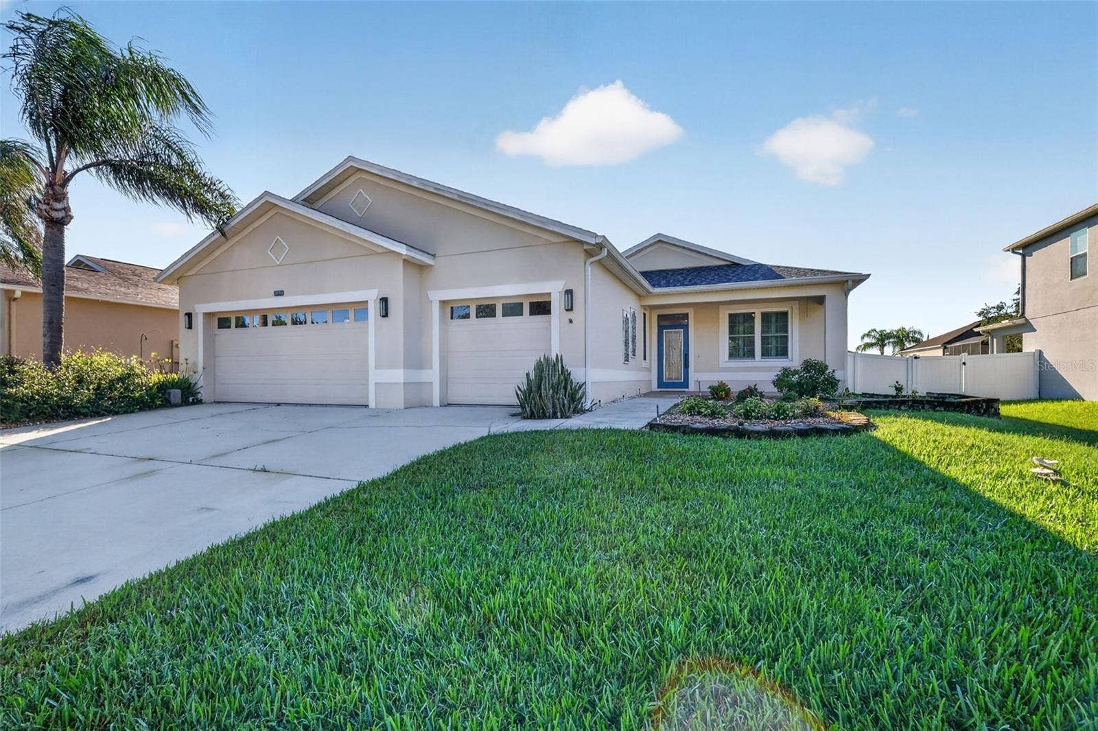 4913 ROYCE DRIVE, Mount Dora, FL 32757 4913 ROYCE DRIVE, Mount Dora, FL 32757