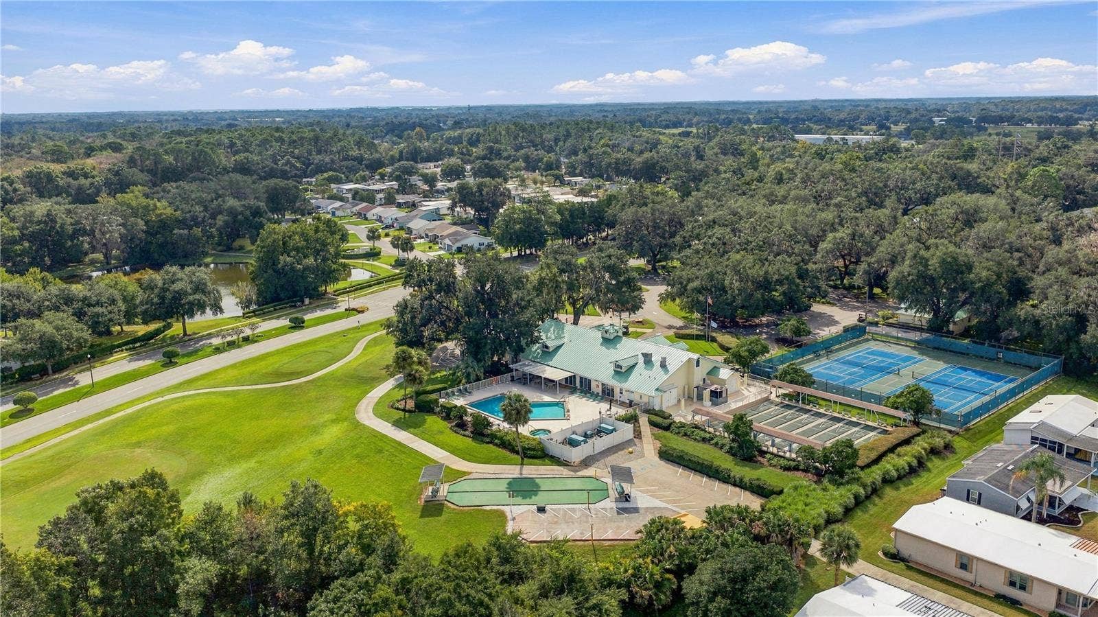 32802 CROOKED OAKS LANE, Leesburg, FL 34748 32802 CROOKED OAKS LANE, Leesburg, FL 34748