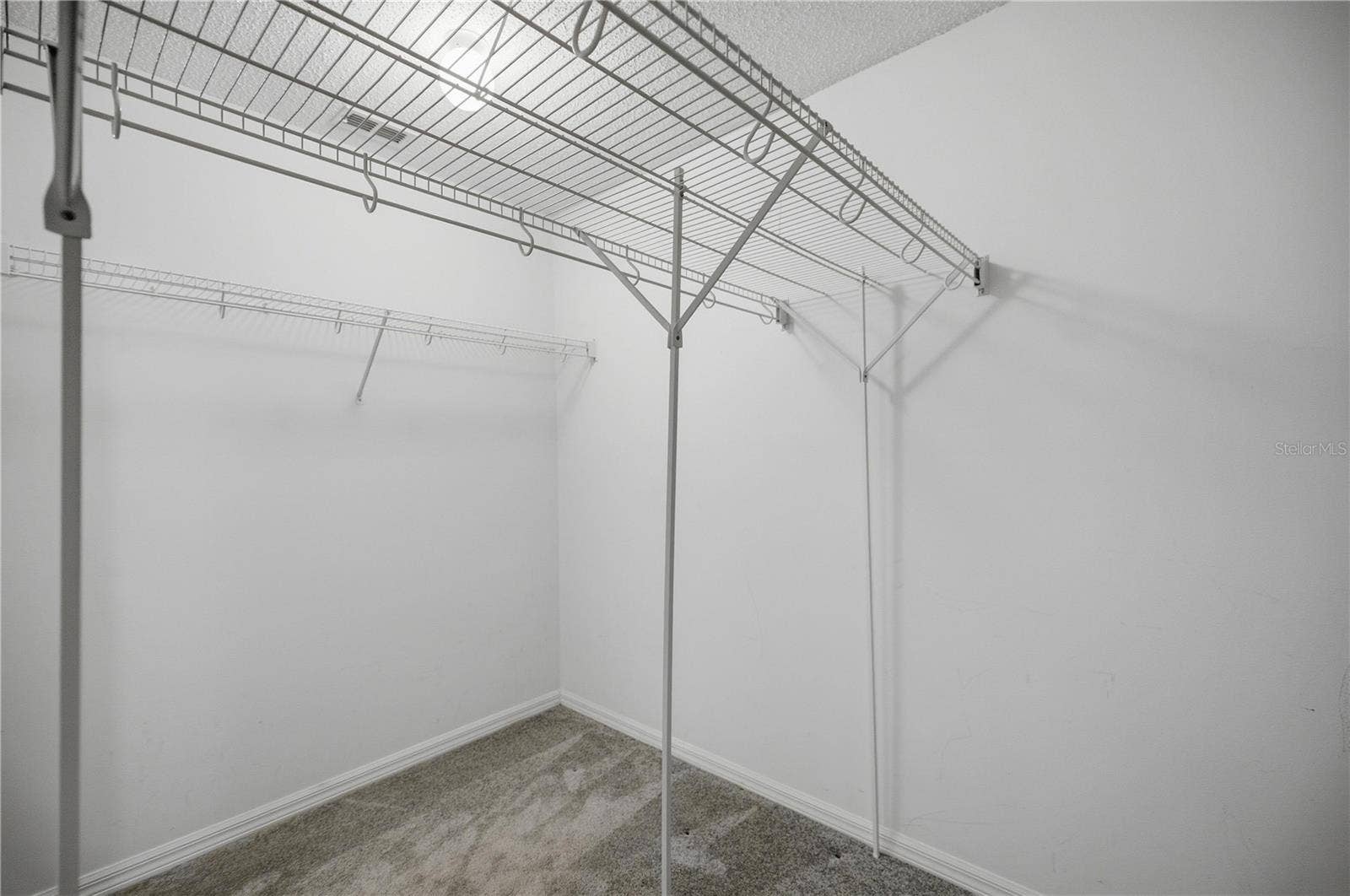 32802 CROOKED OAKS LANE, Leesburg, FL 34748 Double Walk-In Closet